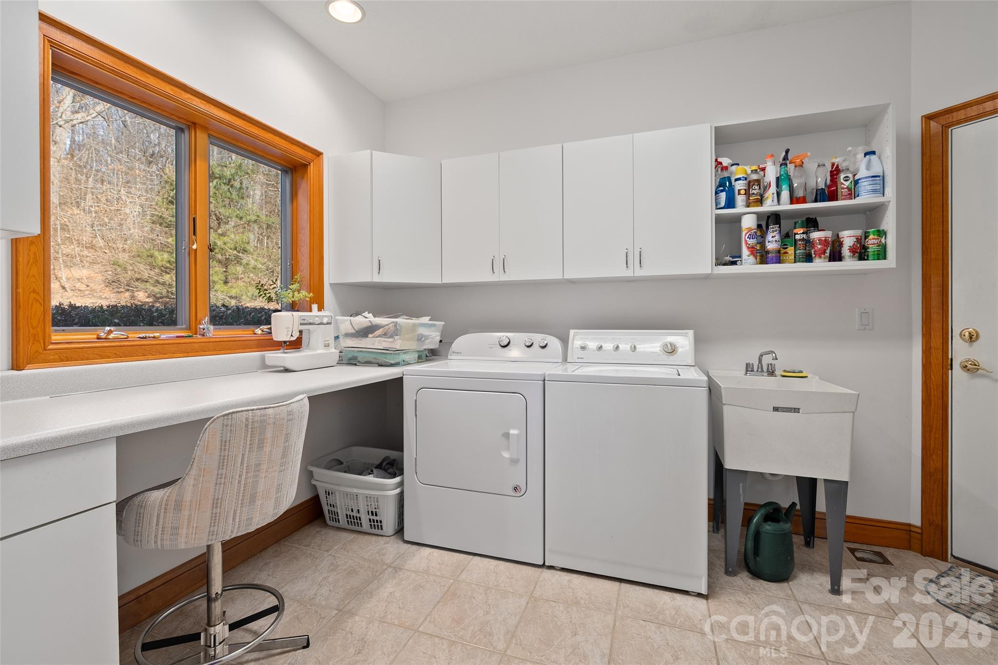 Laurel Ridge - Residential