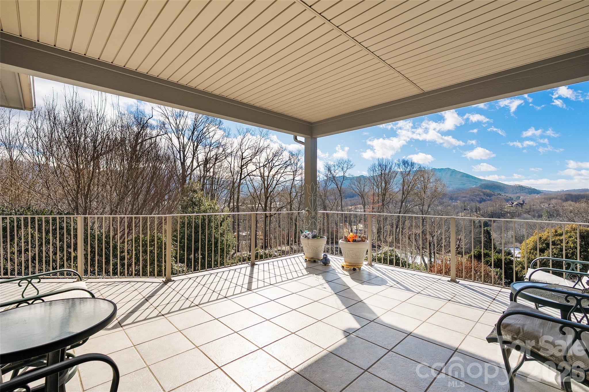 Laurel Ridge - Residential