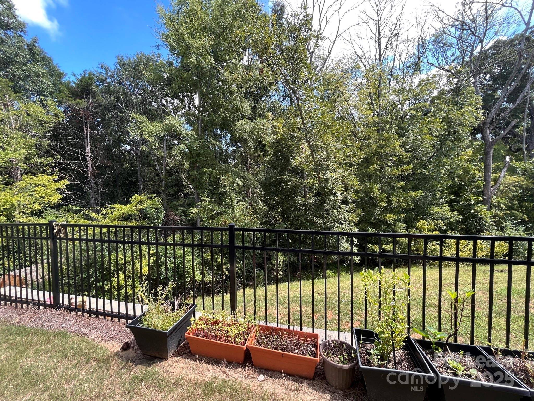 McDowell Crossing - Residential Lease