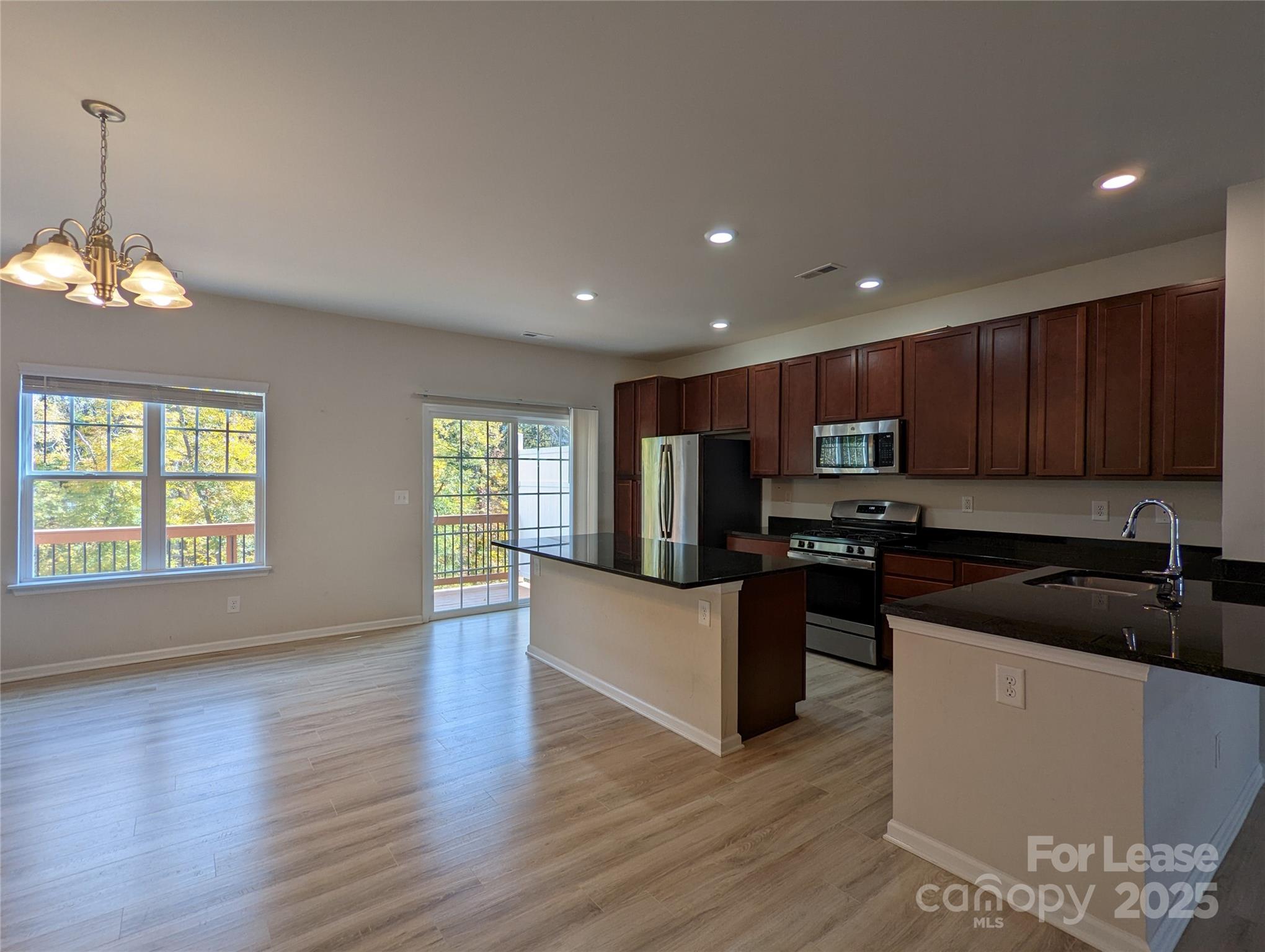 McDowell Crossing - Residential Lease