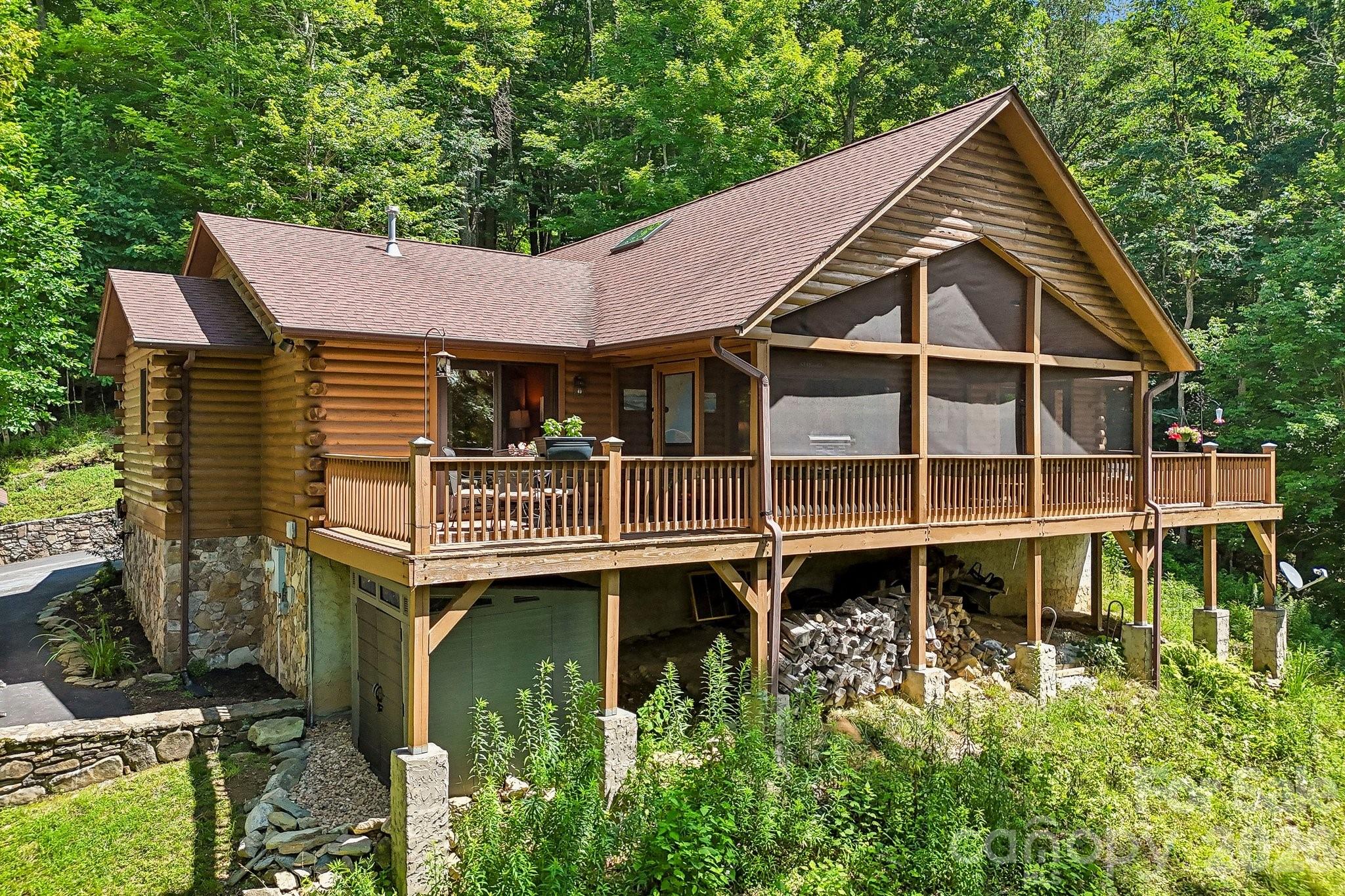 469 Tearshirt Lane