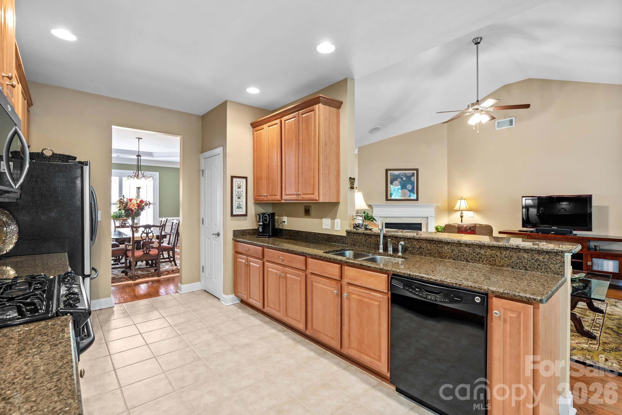 Cowans Ford Country Club - Residential