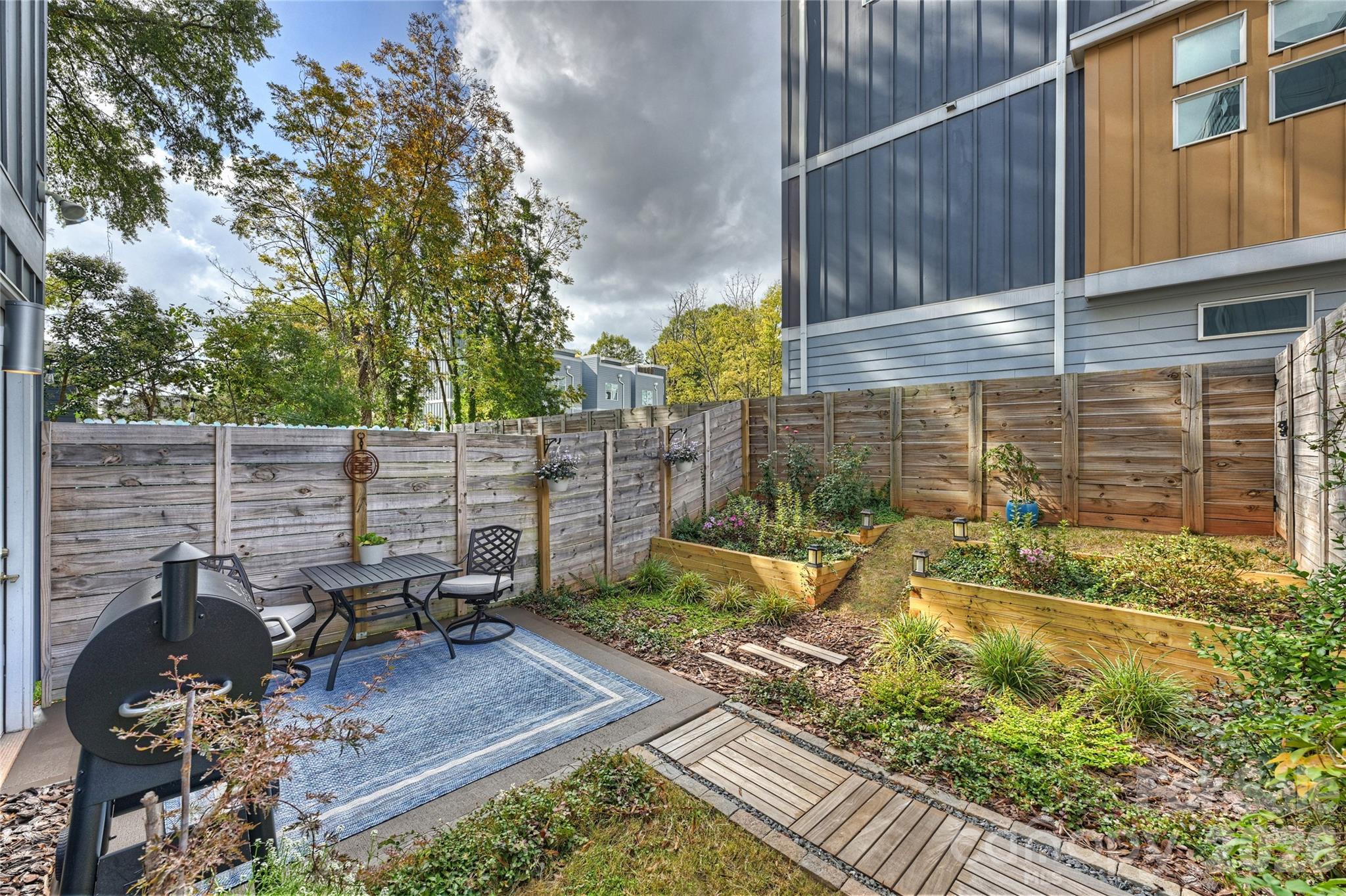 Urban Hive West End - Residential