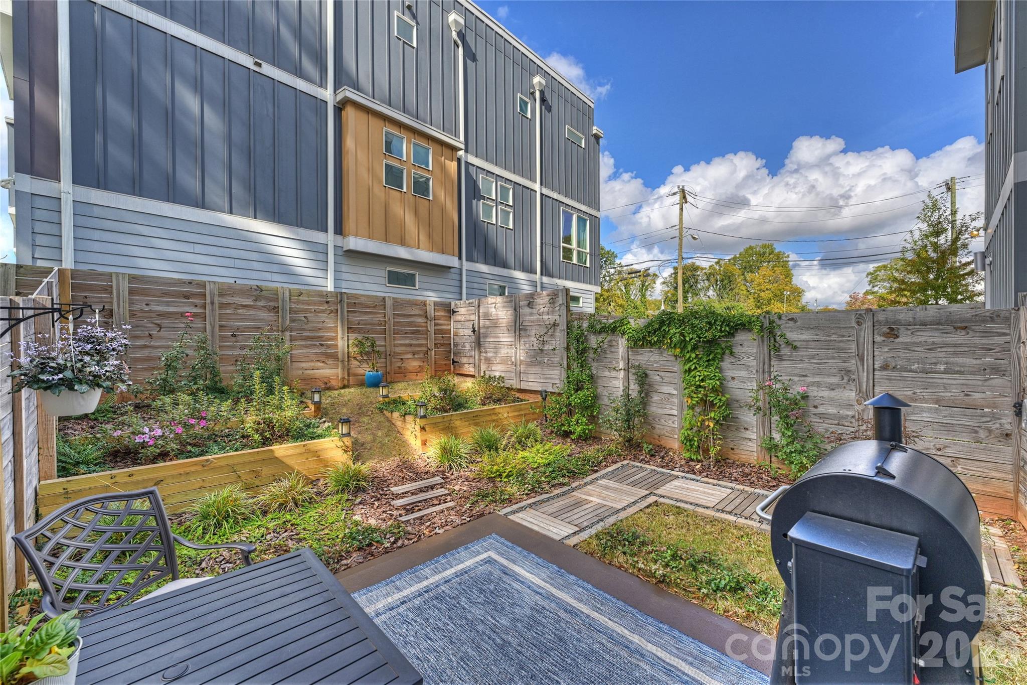 Urban Hive West End - Residential