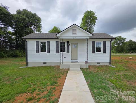 Photo of 6400 Bringle Ferry Road, Salisbury, NC 28146 (MLS # 4397488)