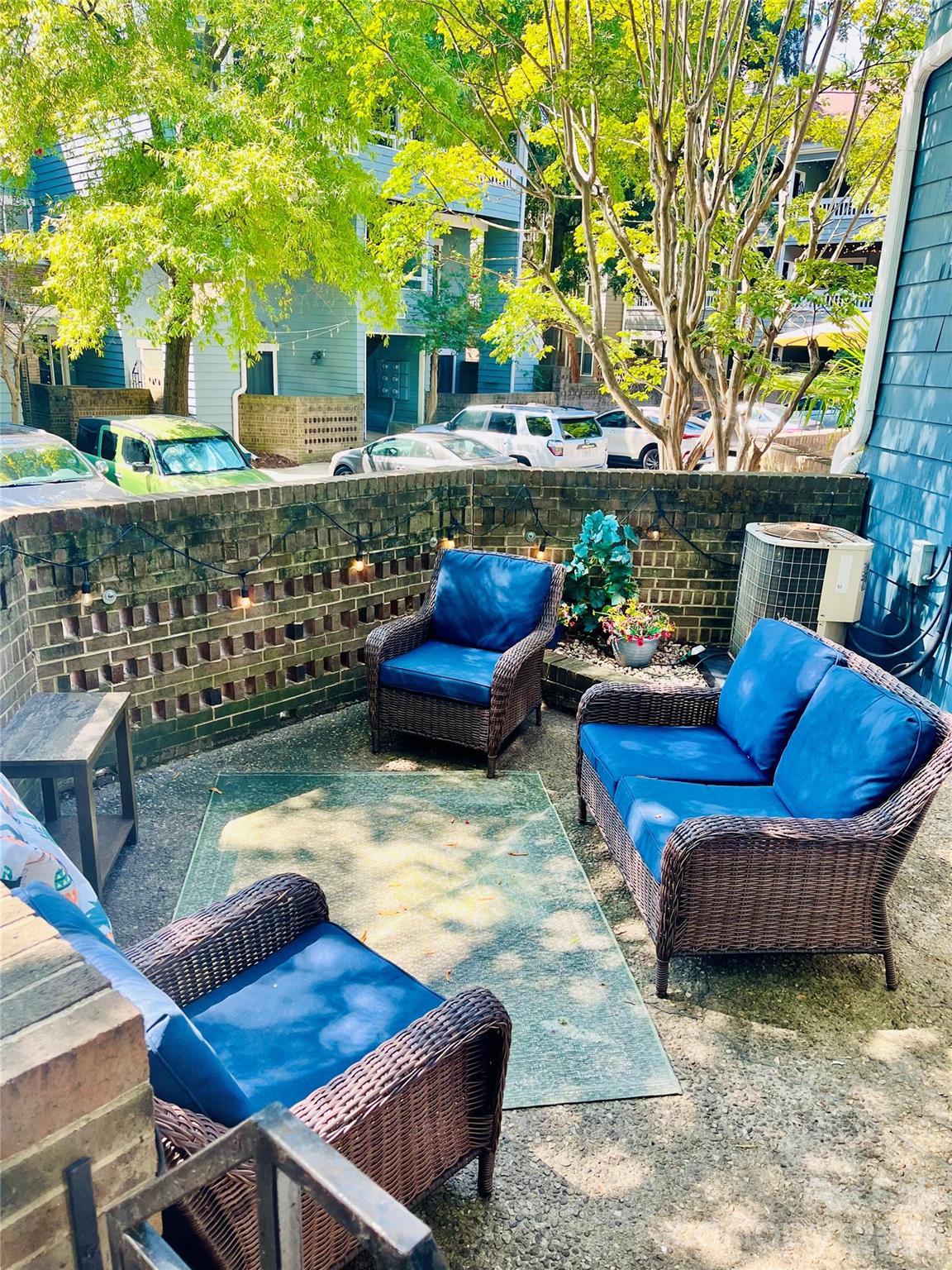 423 W 8th Street 73