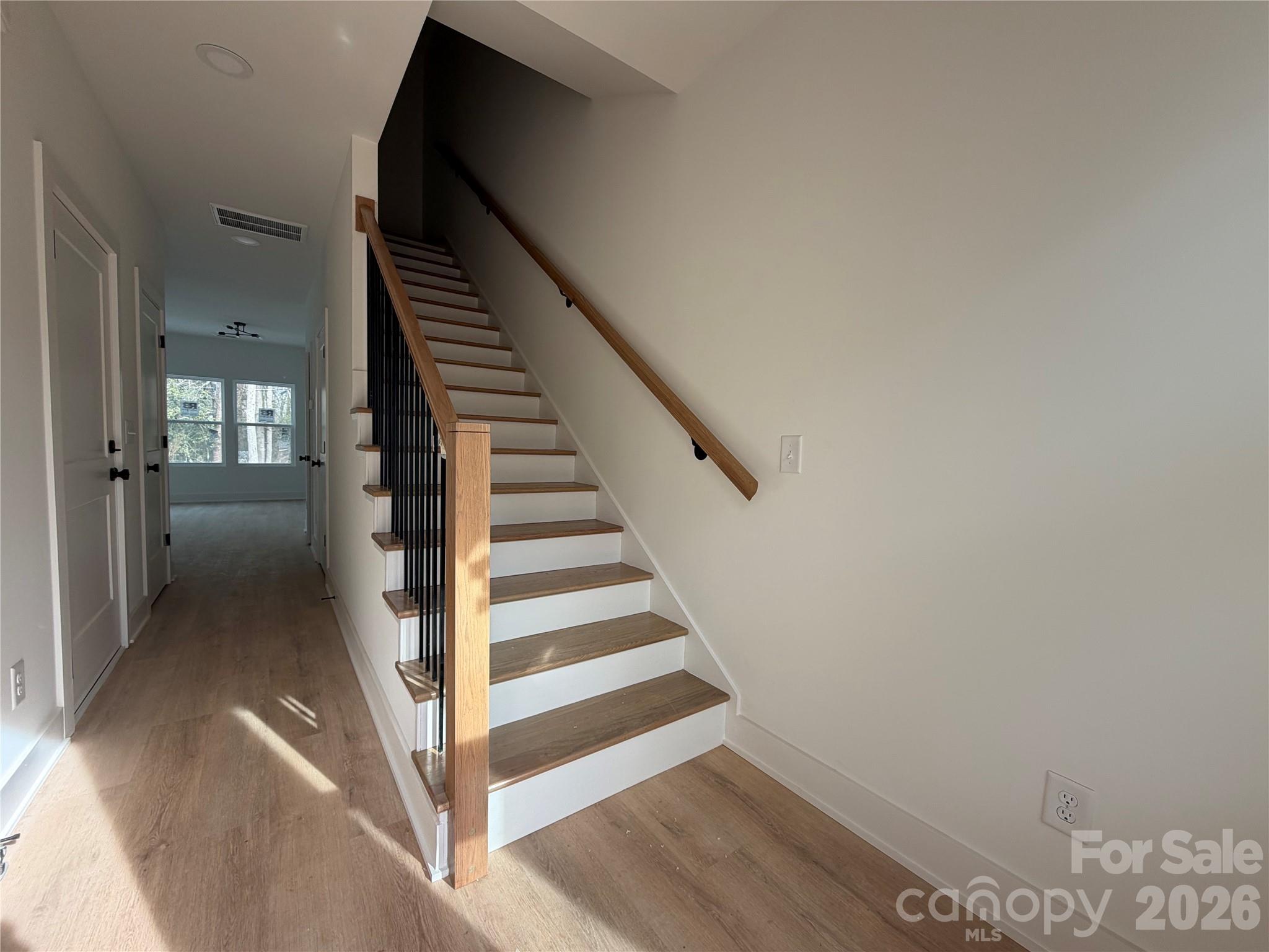 7519/7521/7523/7525 Lawyers Road