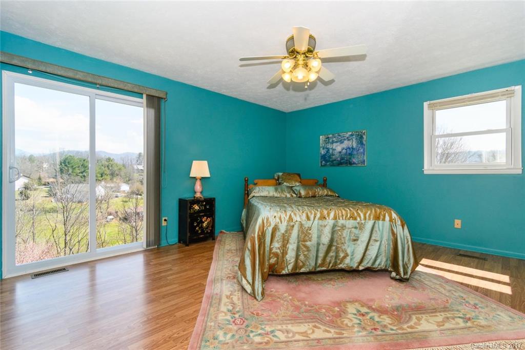 Dogwood Knolls - Residential