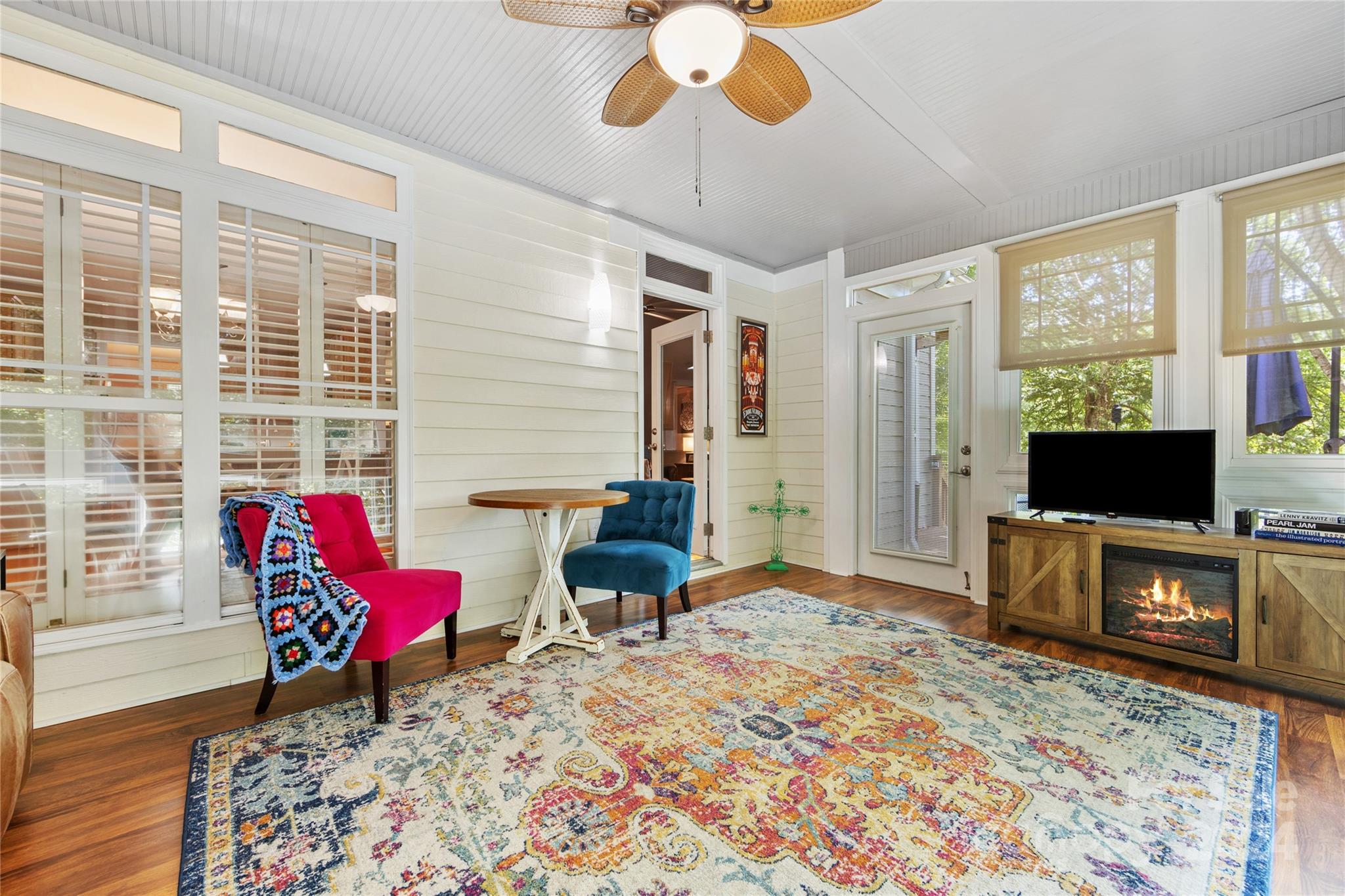 Lake Shore - Residential