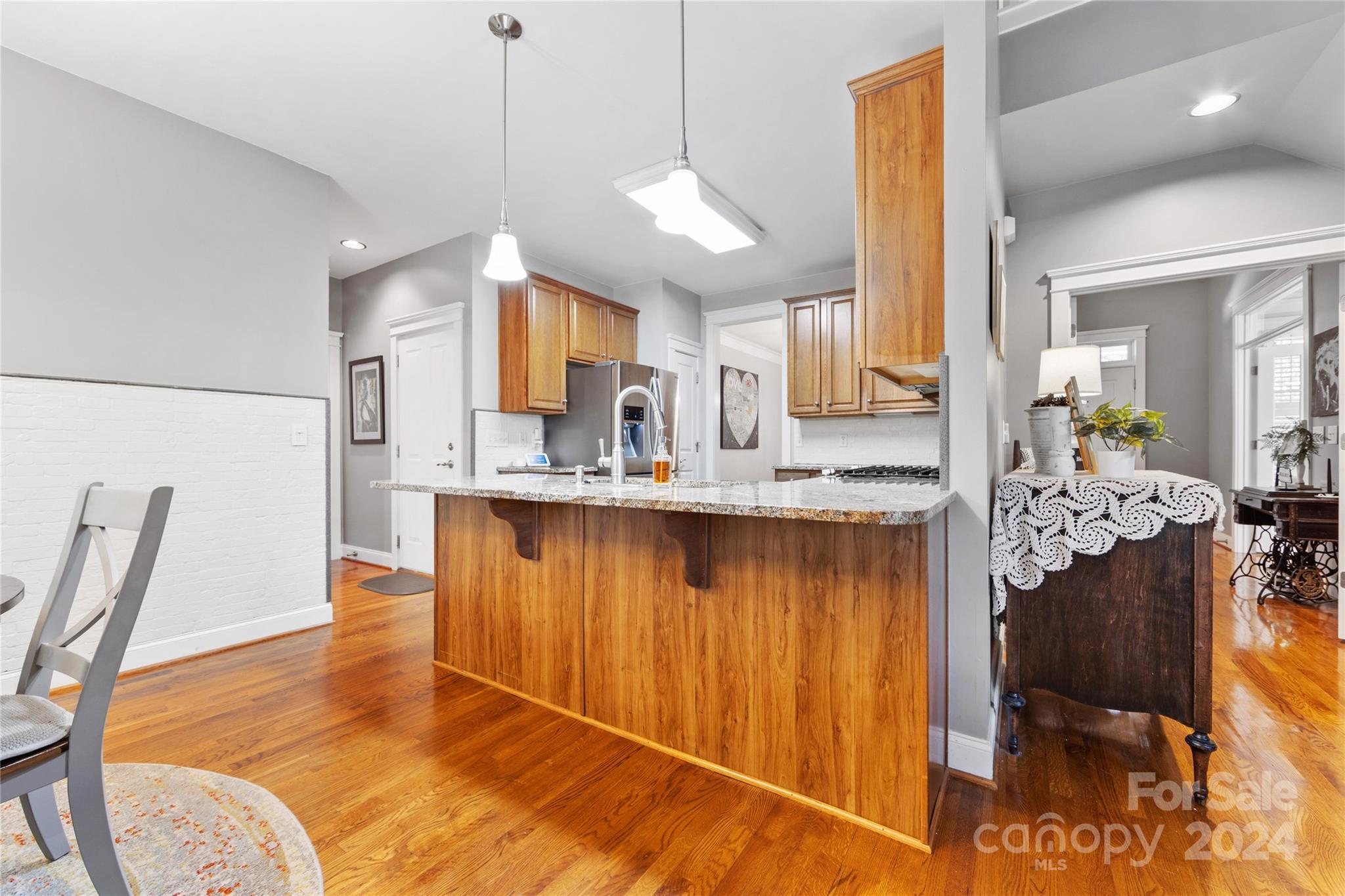 Lake Shore - Residential