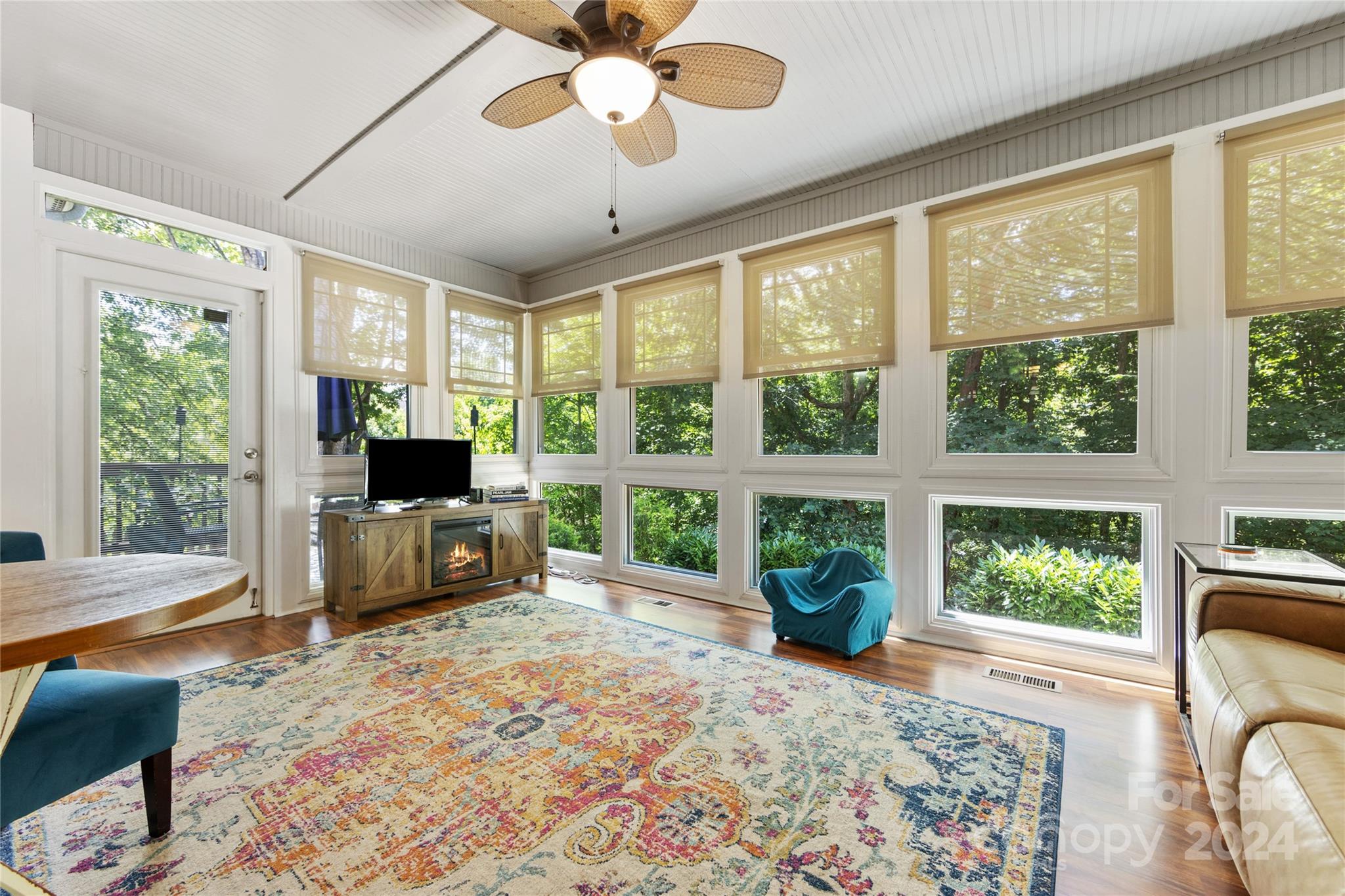 Lake Shore - Residential