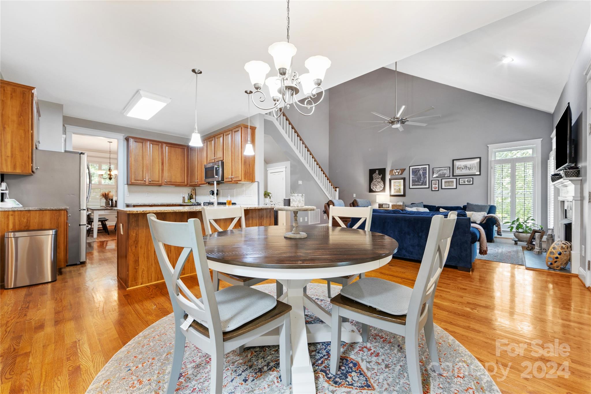 Lake Shore - Residential