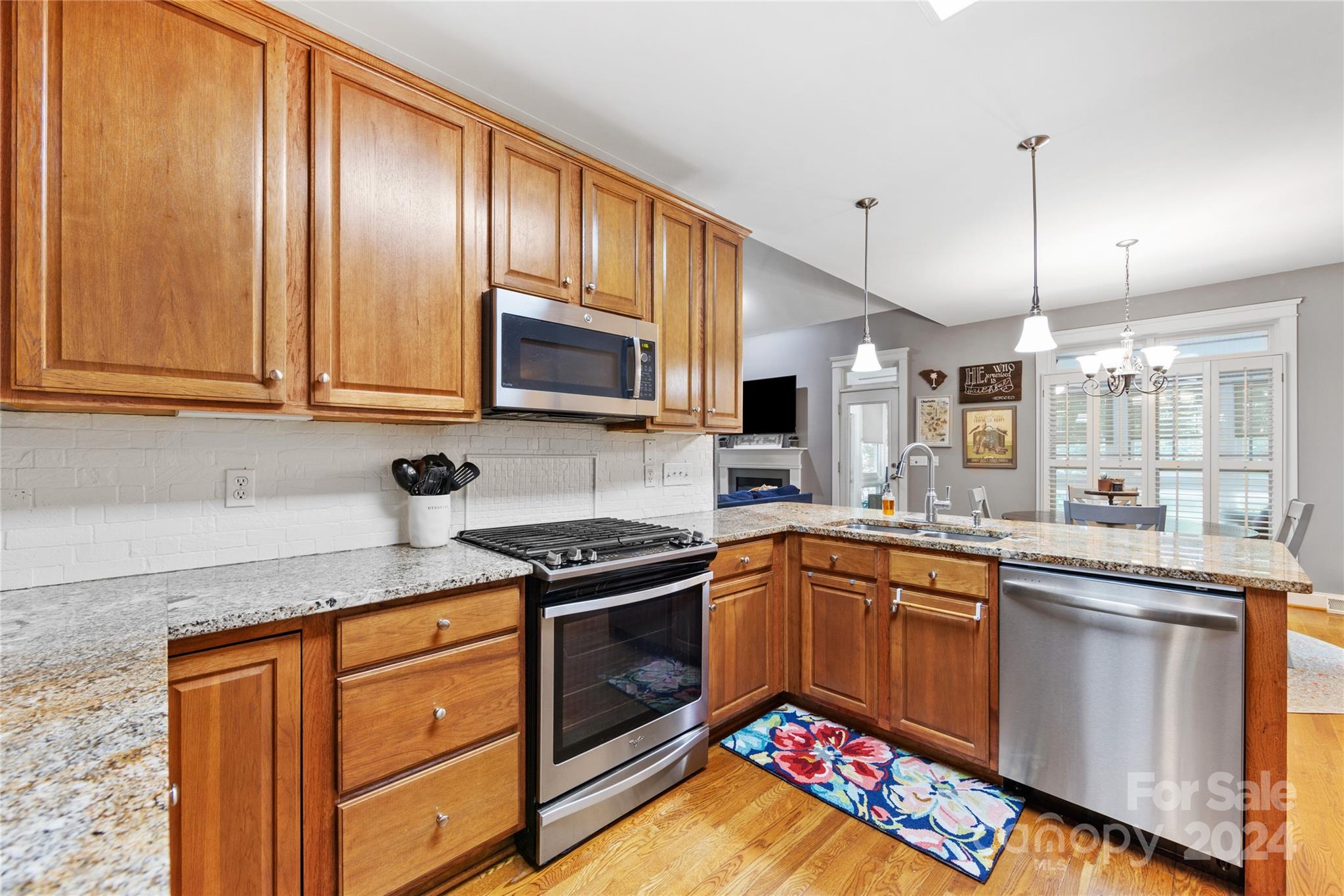 Lake Shore - Residential