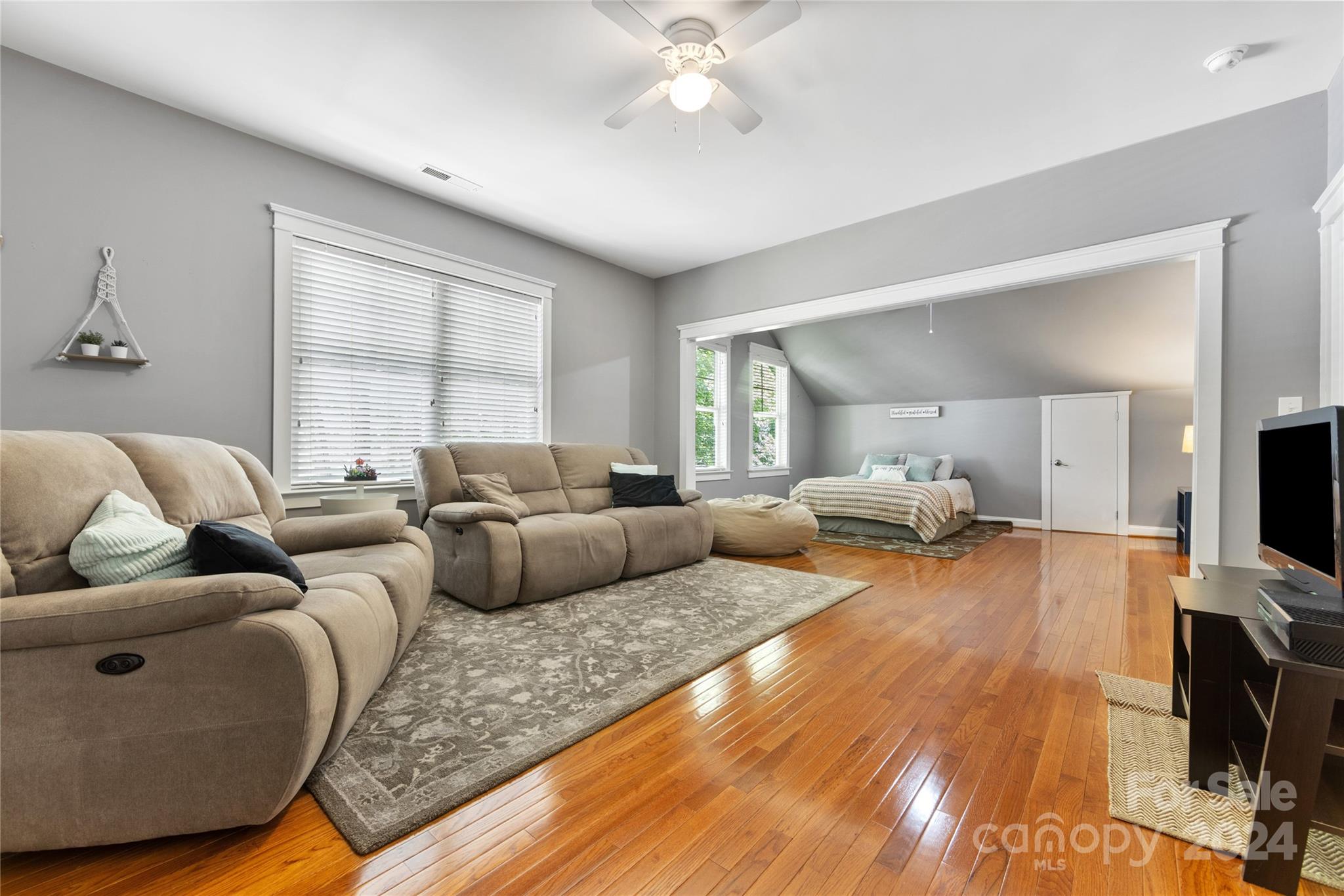 Lake Shore - Residential