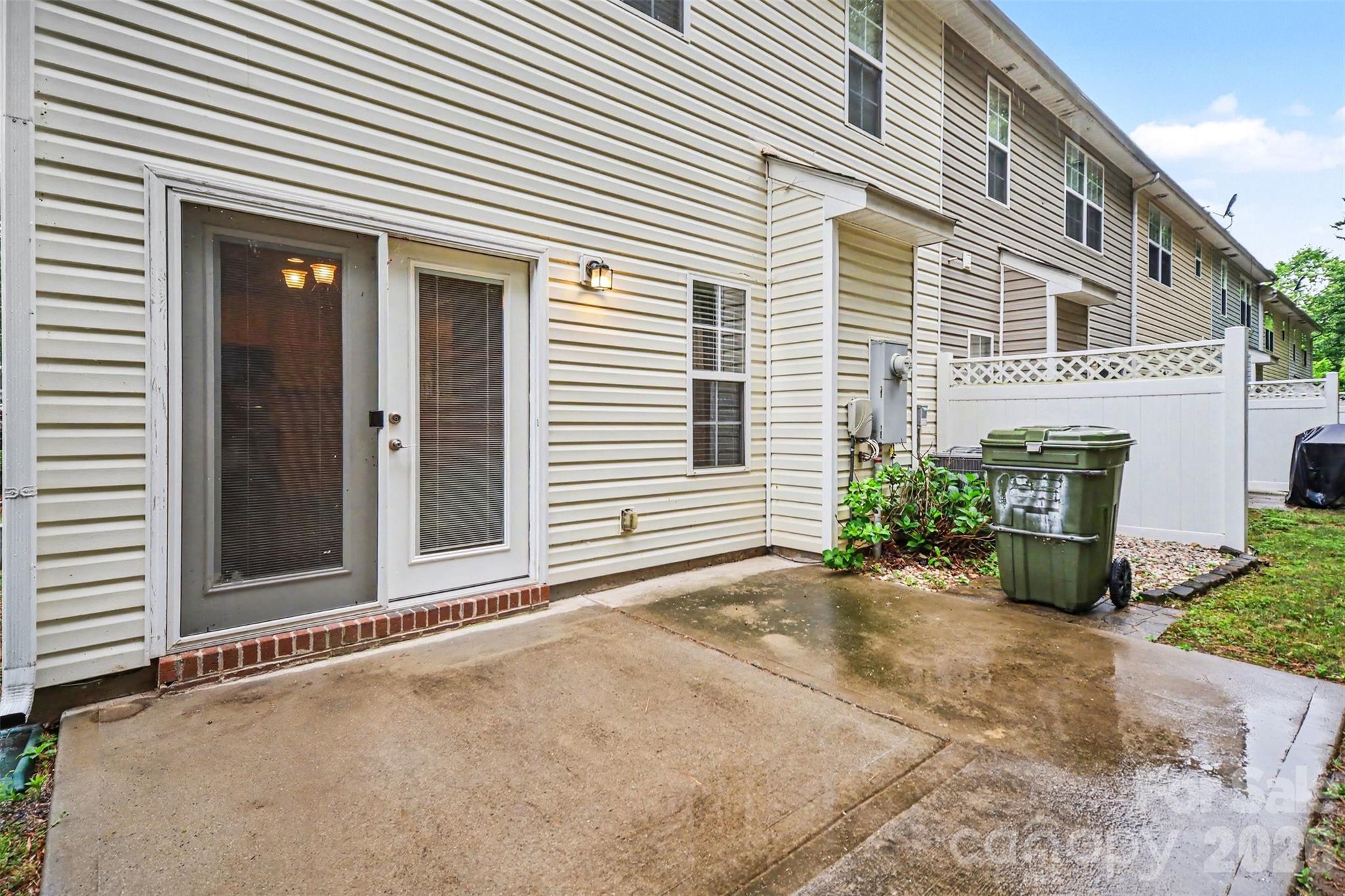 Cascades at River Crossing - Residential