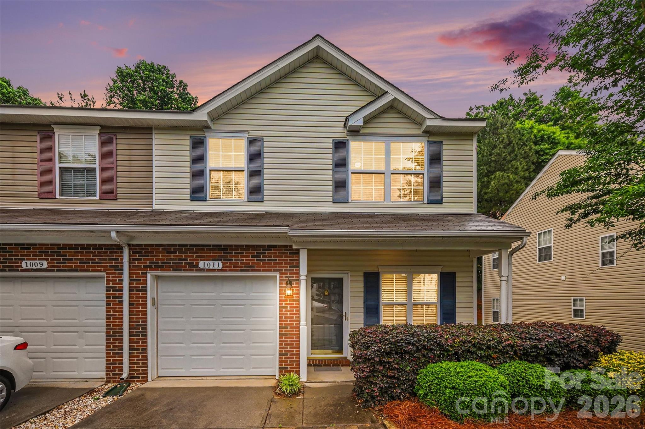 Cascades at River Crossing - Residential