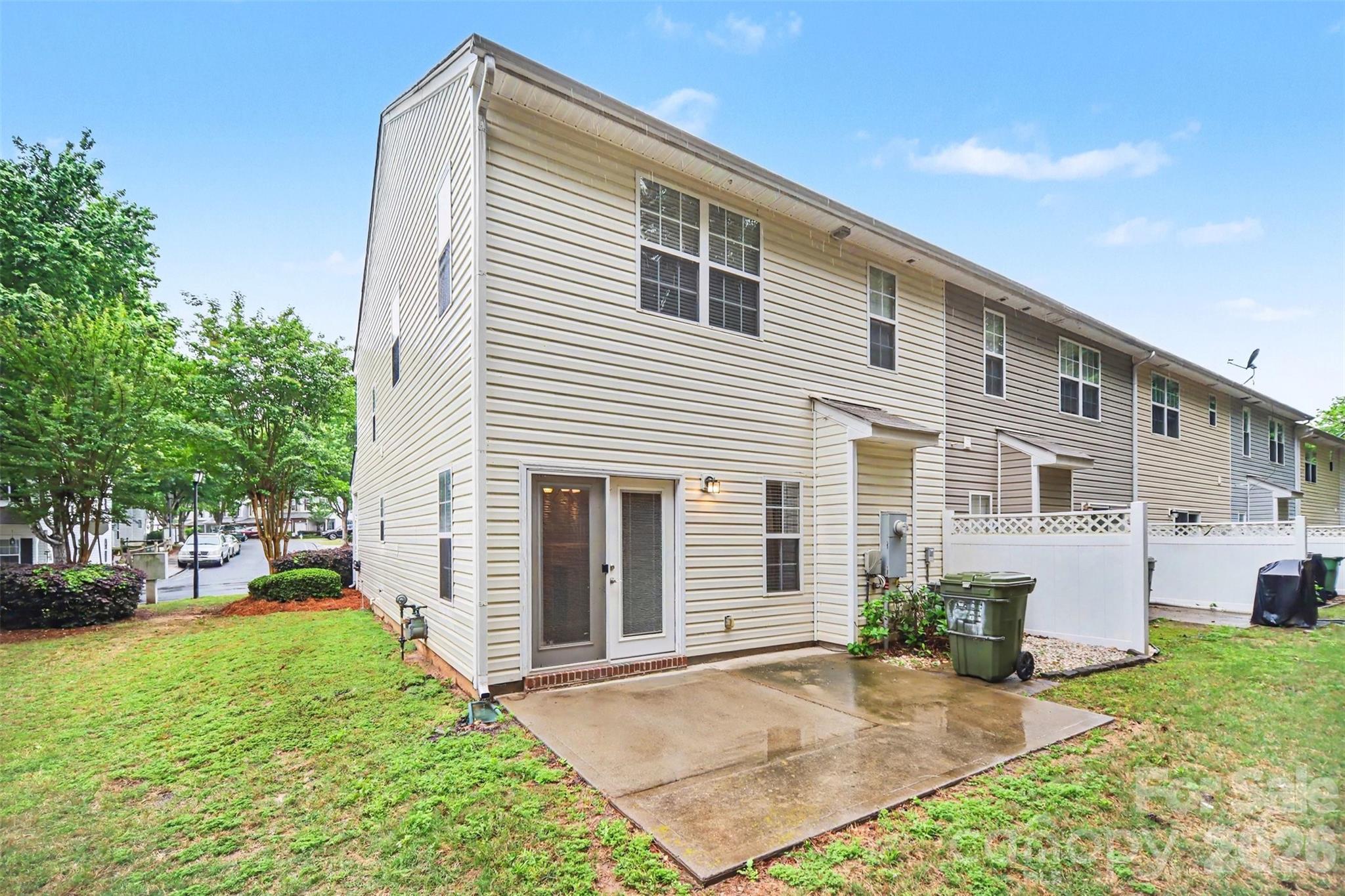 Cascades at River Crossing - Residential
