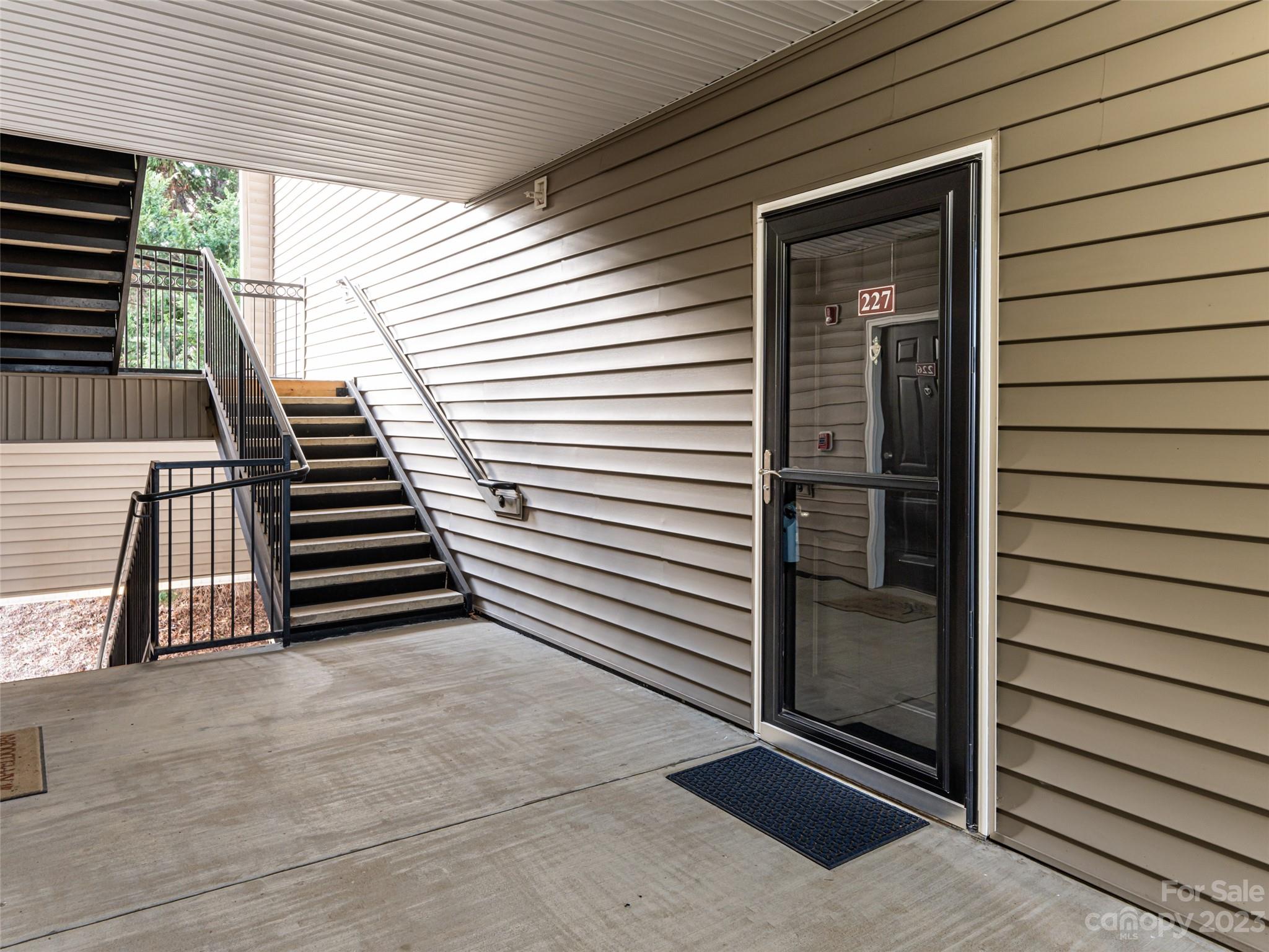 Grove Appeldoorn Condo - Residential