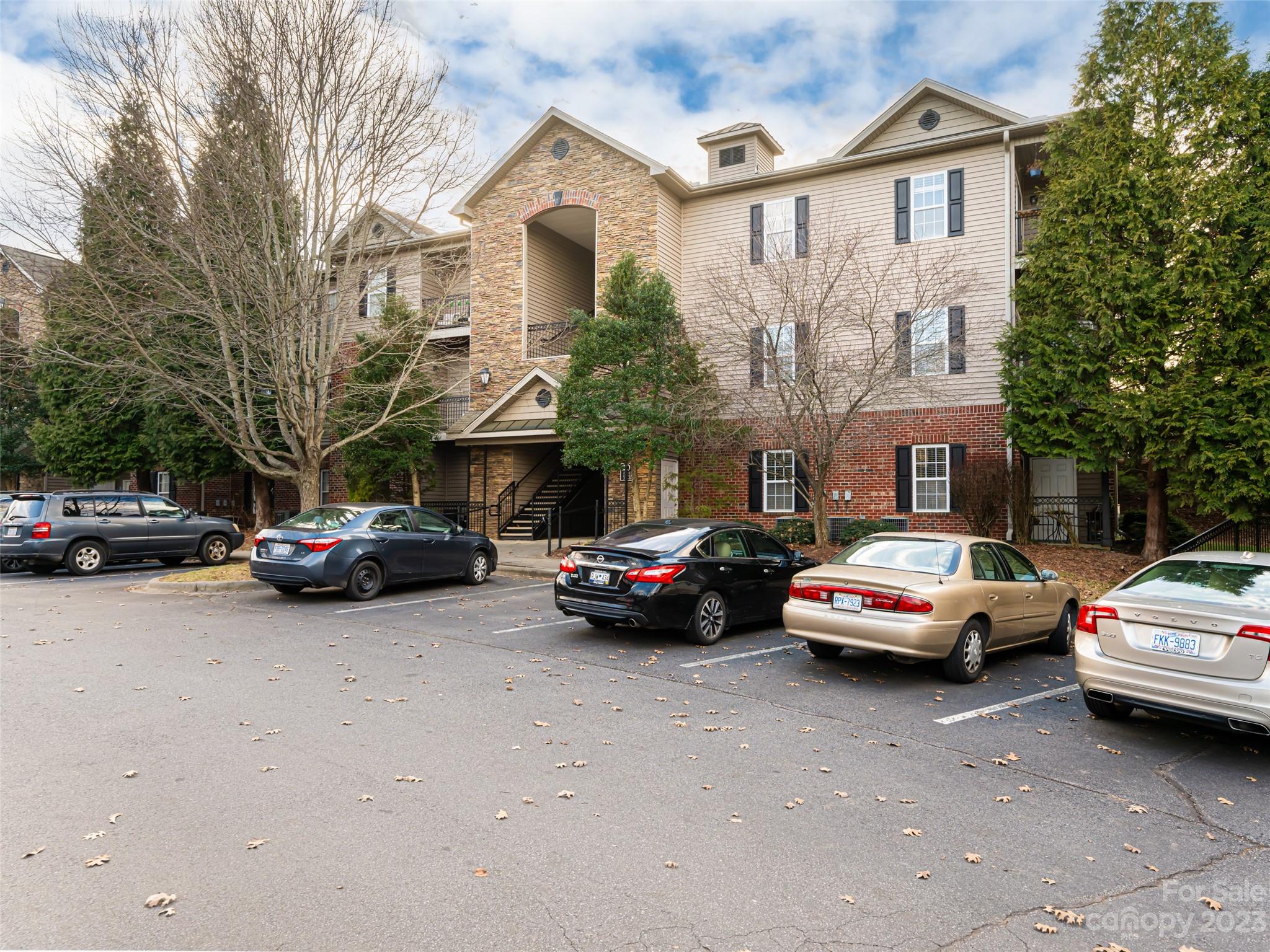 Grove Appeldoorn Condo - Residential