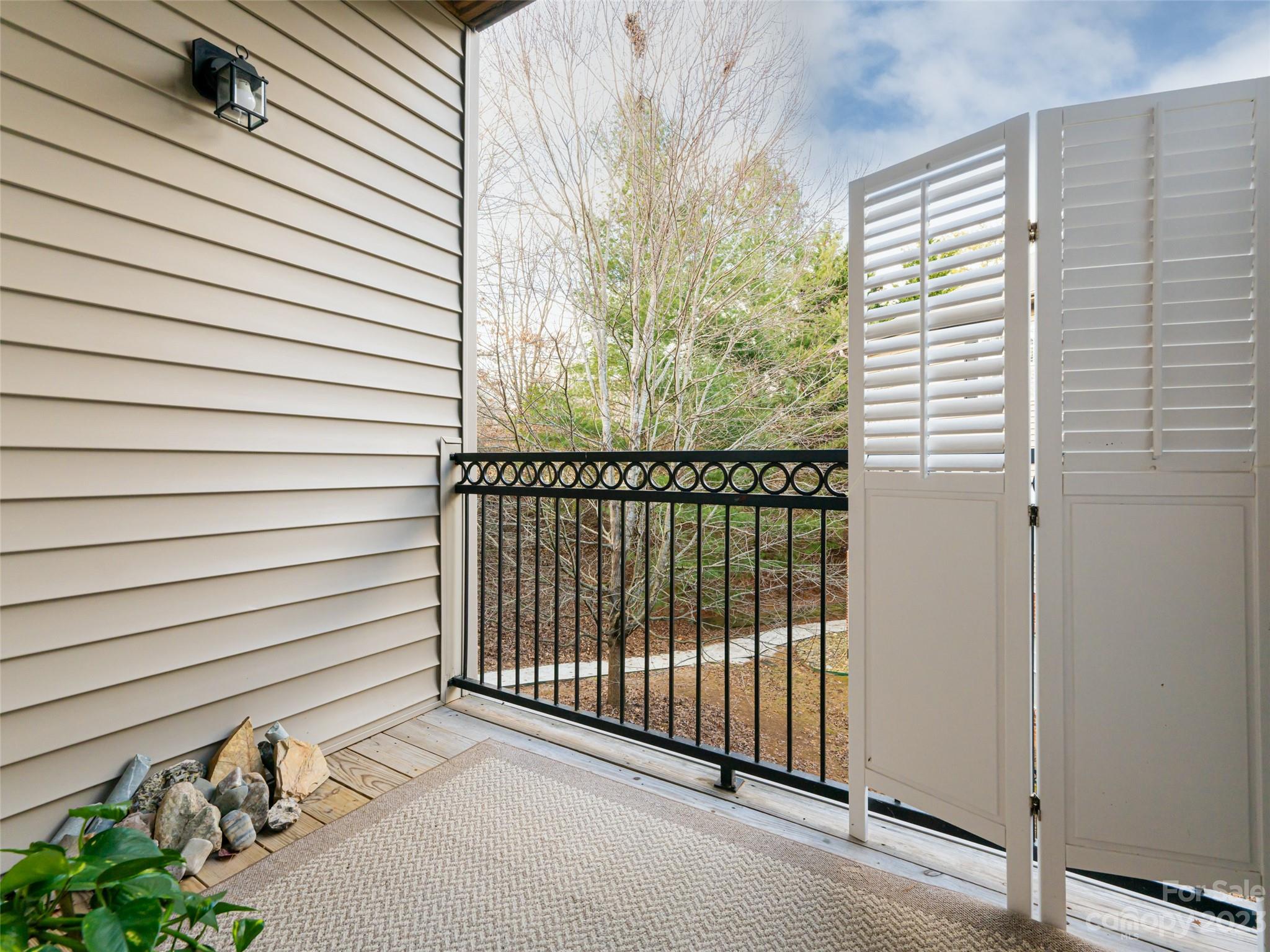 Grove Appeldoorn Condo - Residential