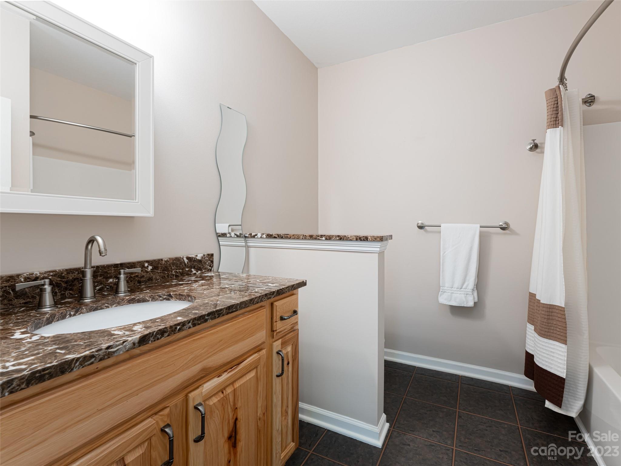 Grove Appeldoorn Condo - Residential