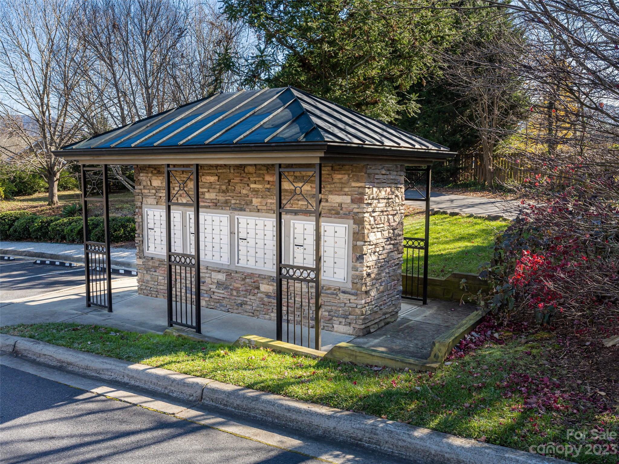 Grove Appeldoorn Condo - Residential