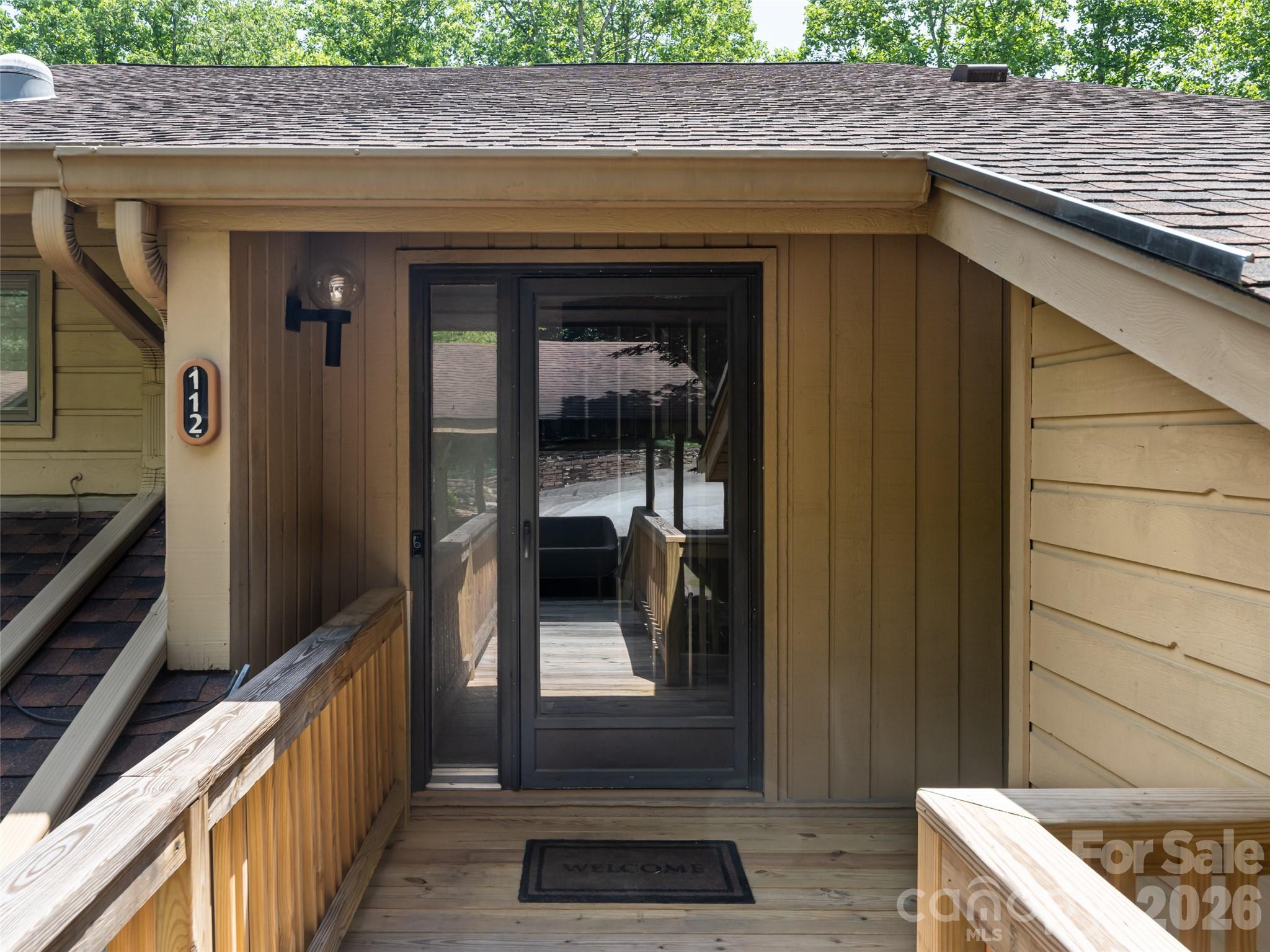 112 Live Oak Lane