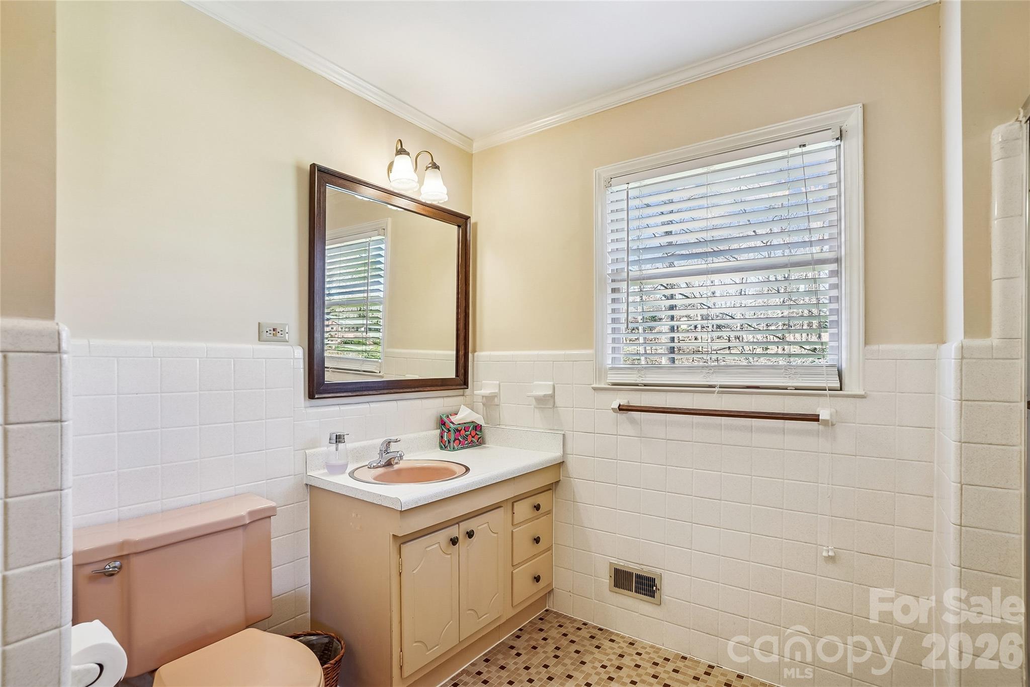 Lansdowne - Residential