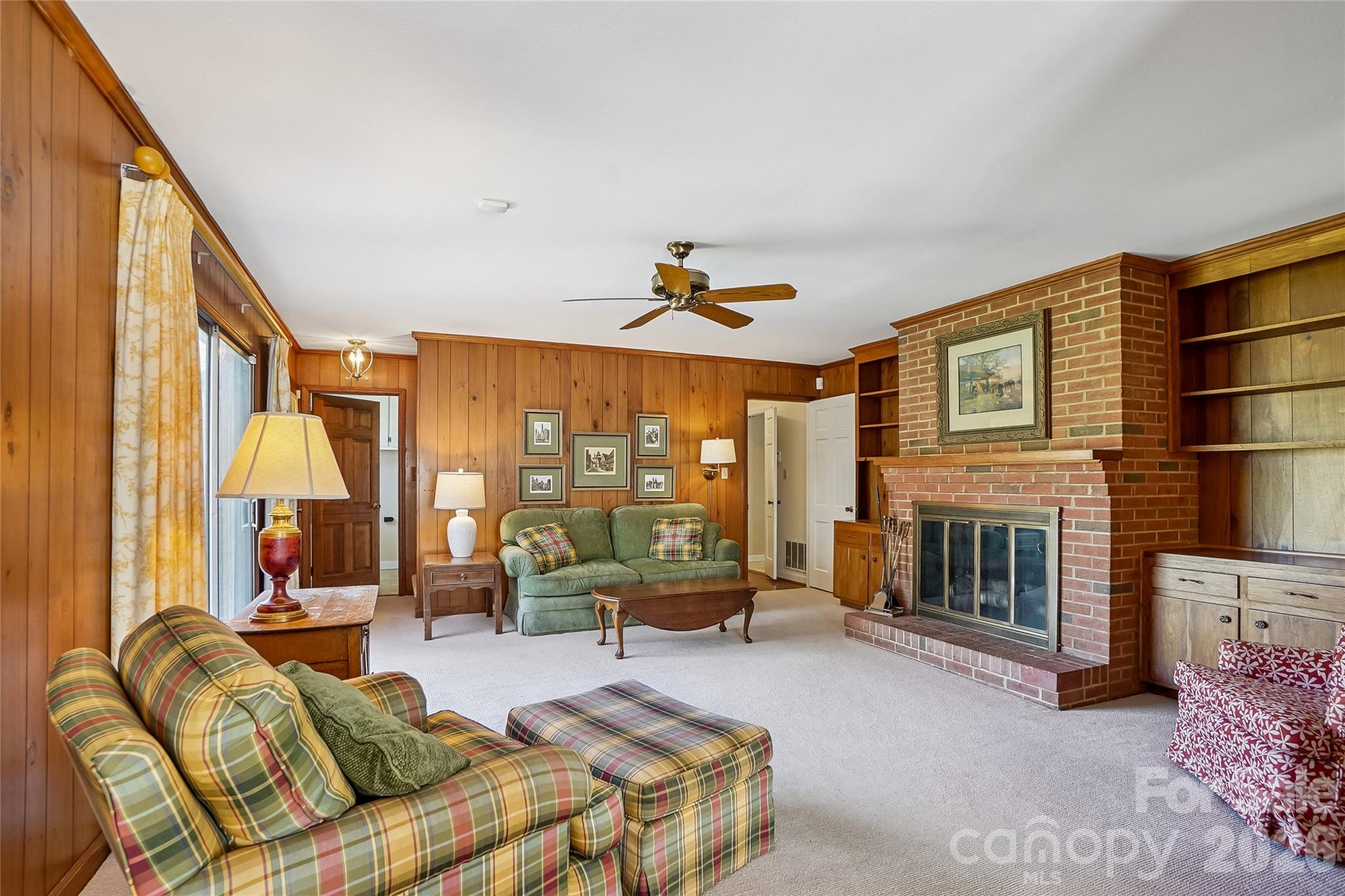 Lansdowne - Residential