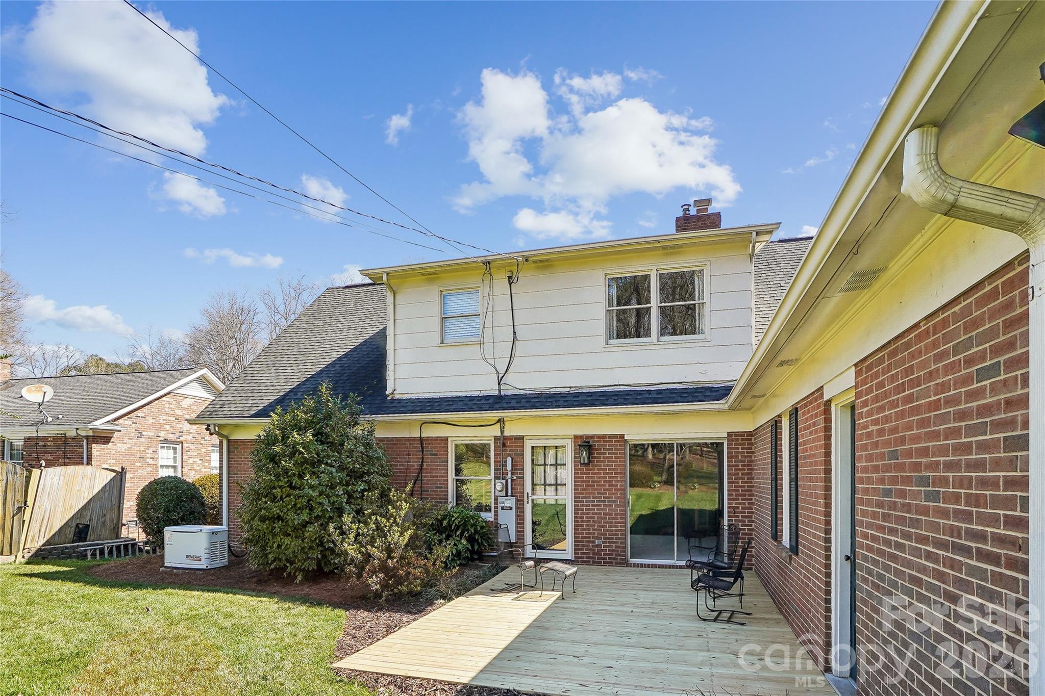 Lansdowne - Residential