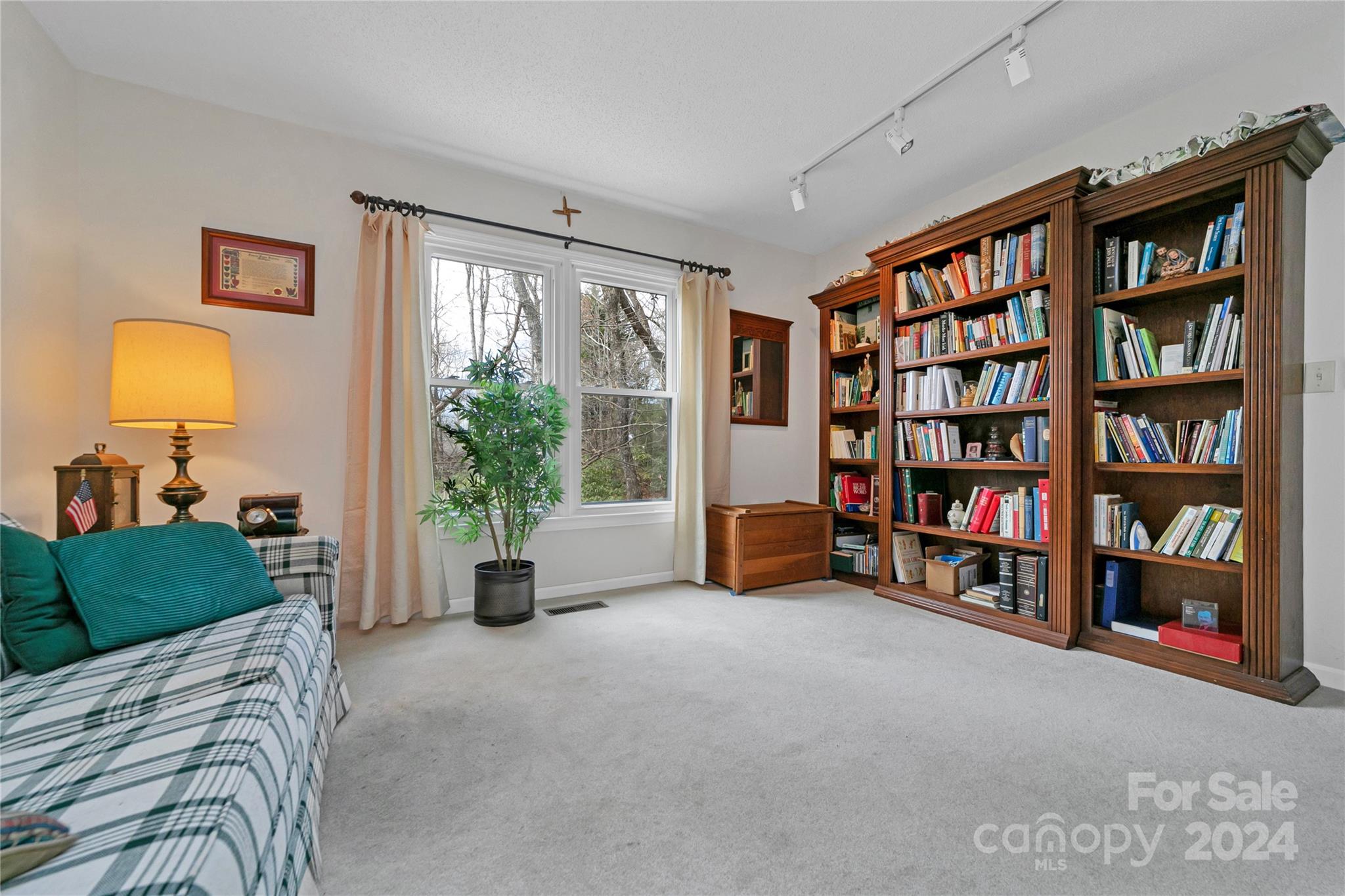 Connestee Falls - Residential