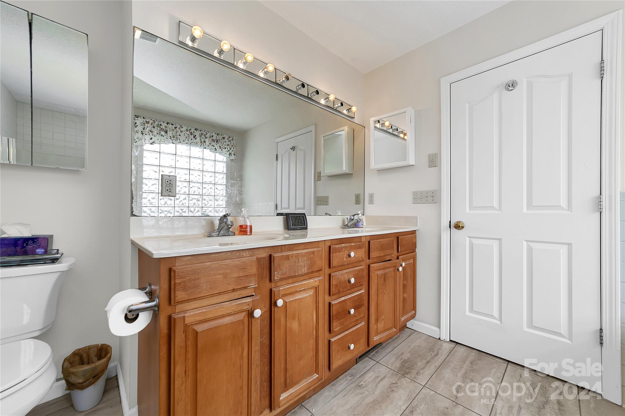 Connestee Falls - Residential