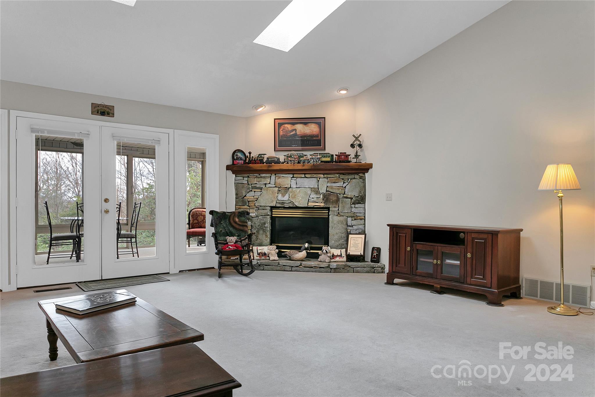 Connestee Falls - Residential