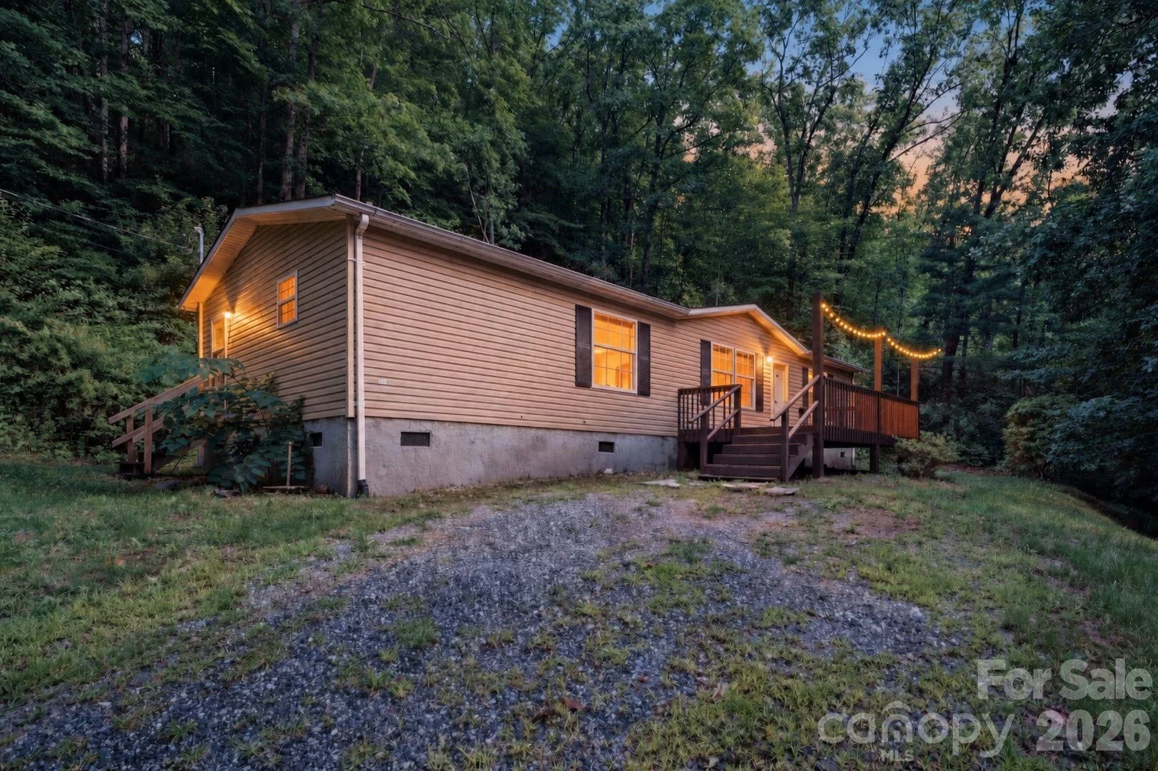 55 Twin Oaks Lane, Spruce Pine, NC, 28777