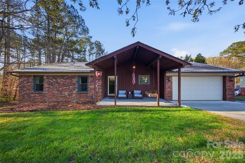Photo of 1421 Whispering Hill Trail, Lincolnton, NC 28092 (MLS # 4351868)