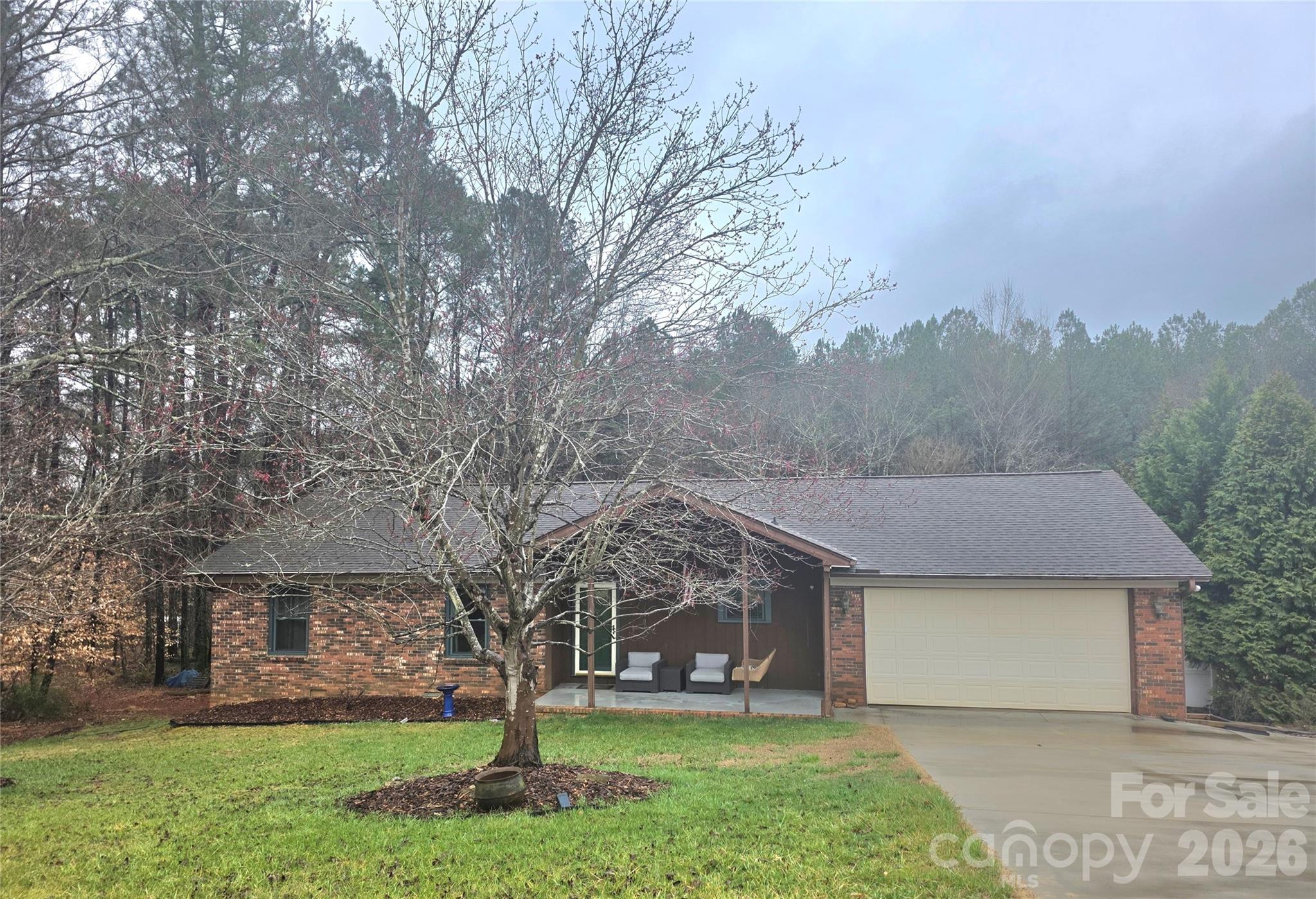 1421 Whispering Hill Trail