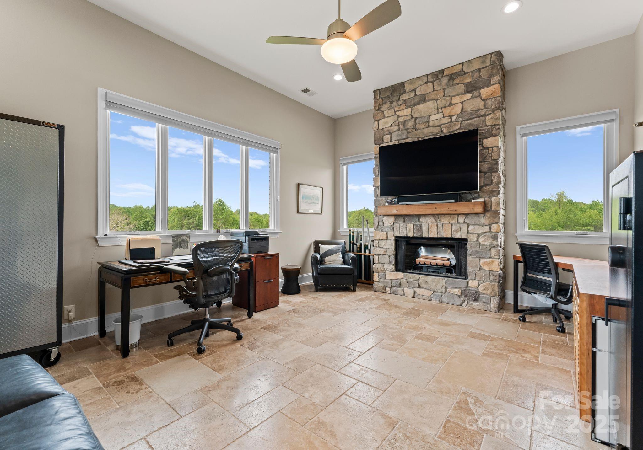 Pinnacle Ridge - Residential