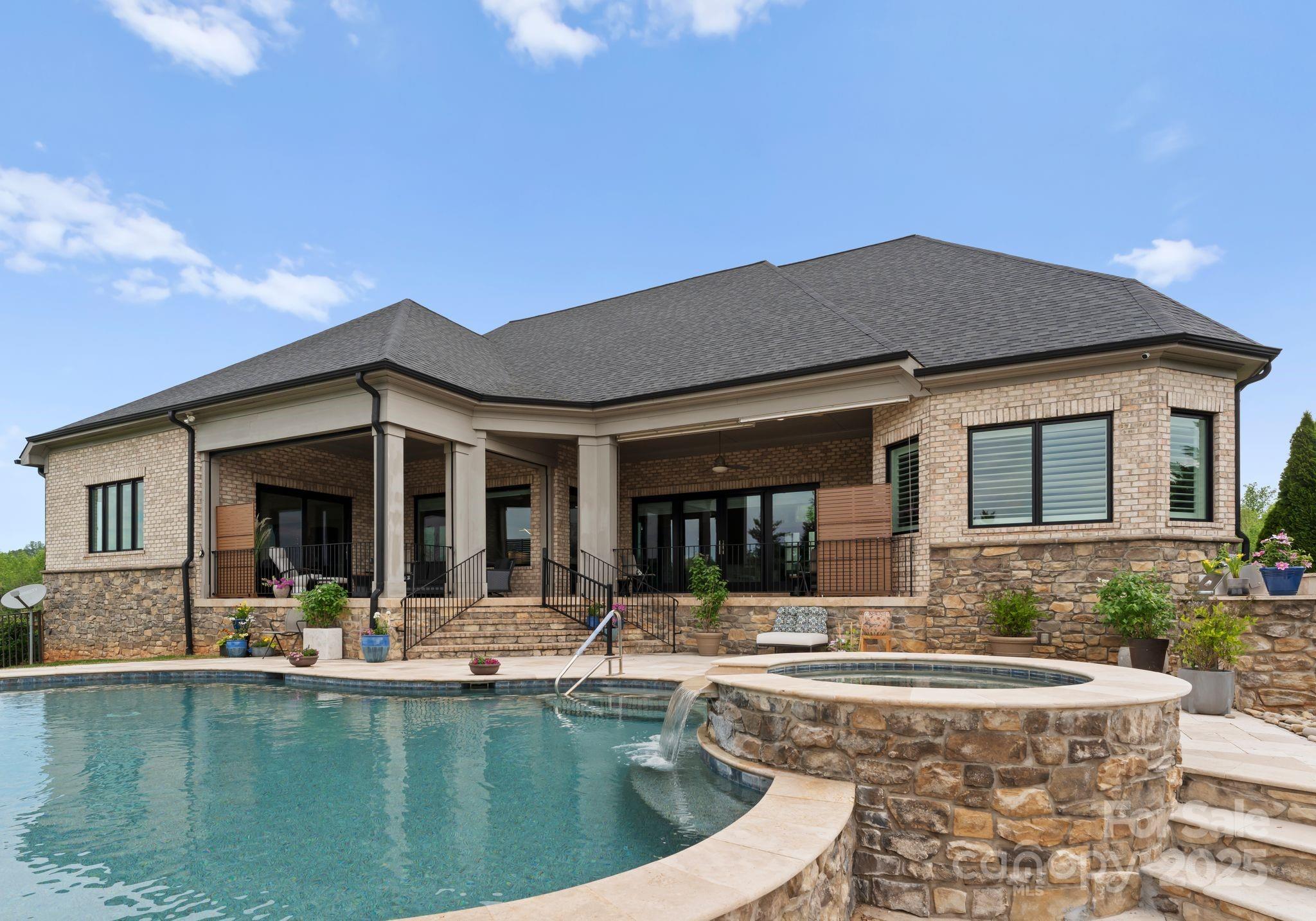 Pinnacle Ridge - Residential