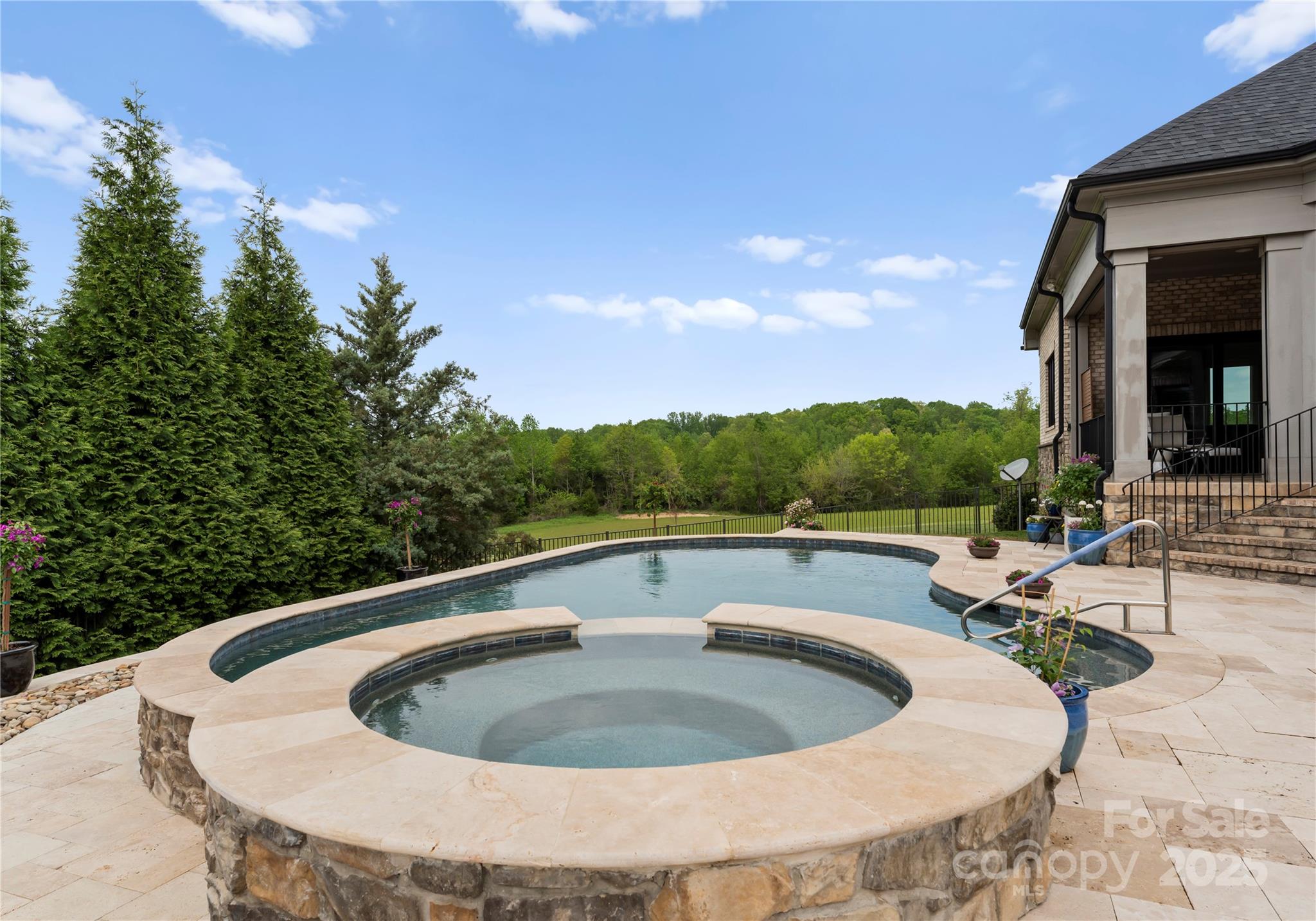 Pinnacle Ridge - Residential