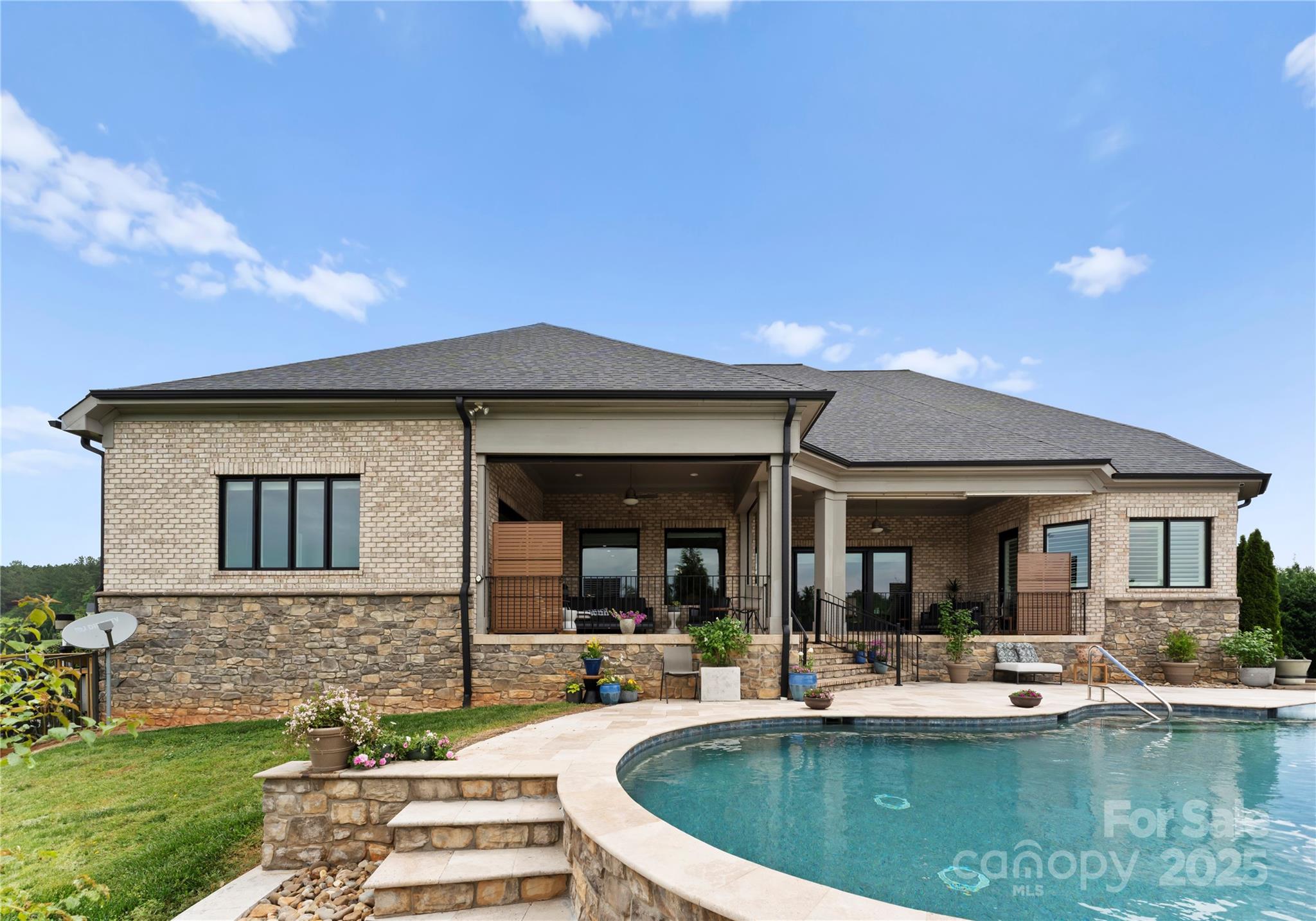 Pinnacle Ridge - Residential