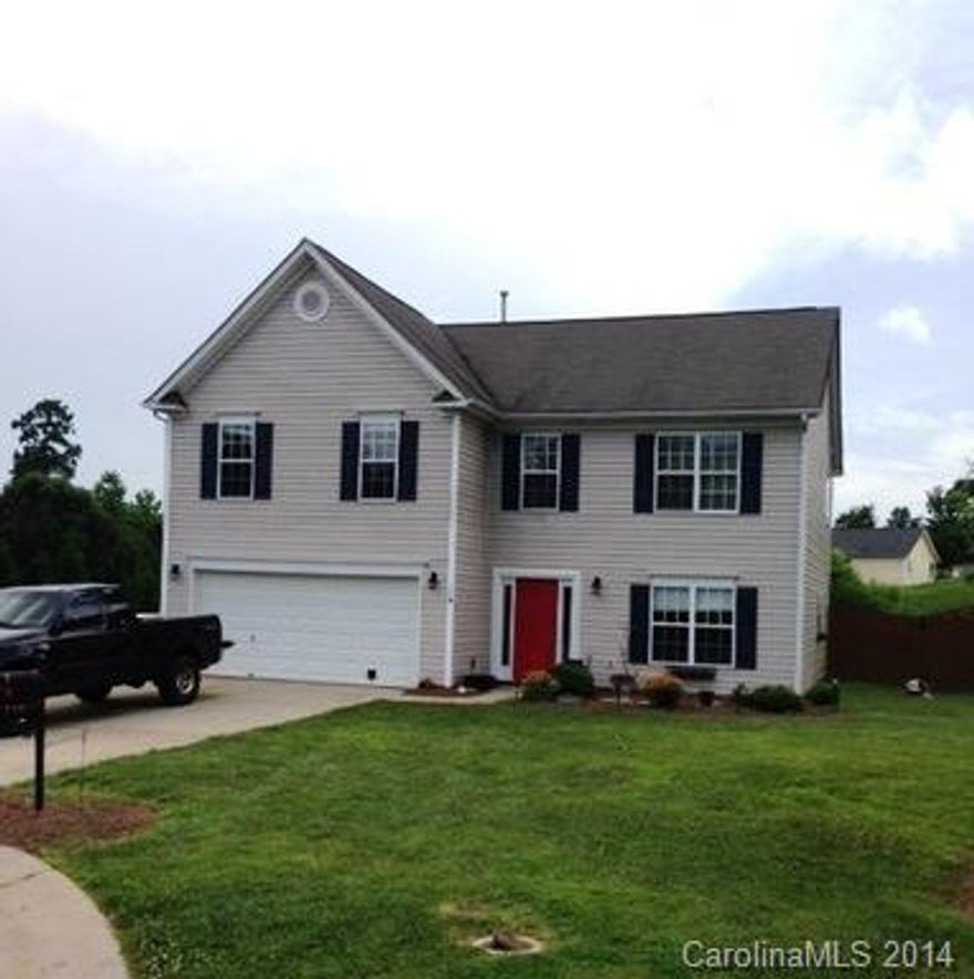 Great Cul-de-sac home in the desirable Autumn Woods community in Mt. Holly! This home features, stainless appliances - gas stove, microwave, dishwasher, two master suites!!! A Large fenced back yard with huge patio, garden tub in master, Gas fireplace & plenty of storage! This home is a must see!