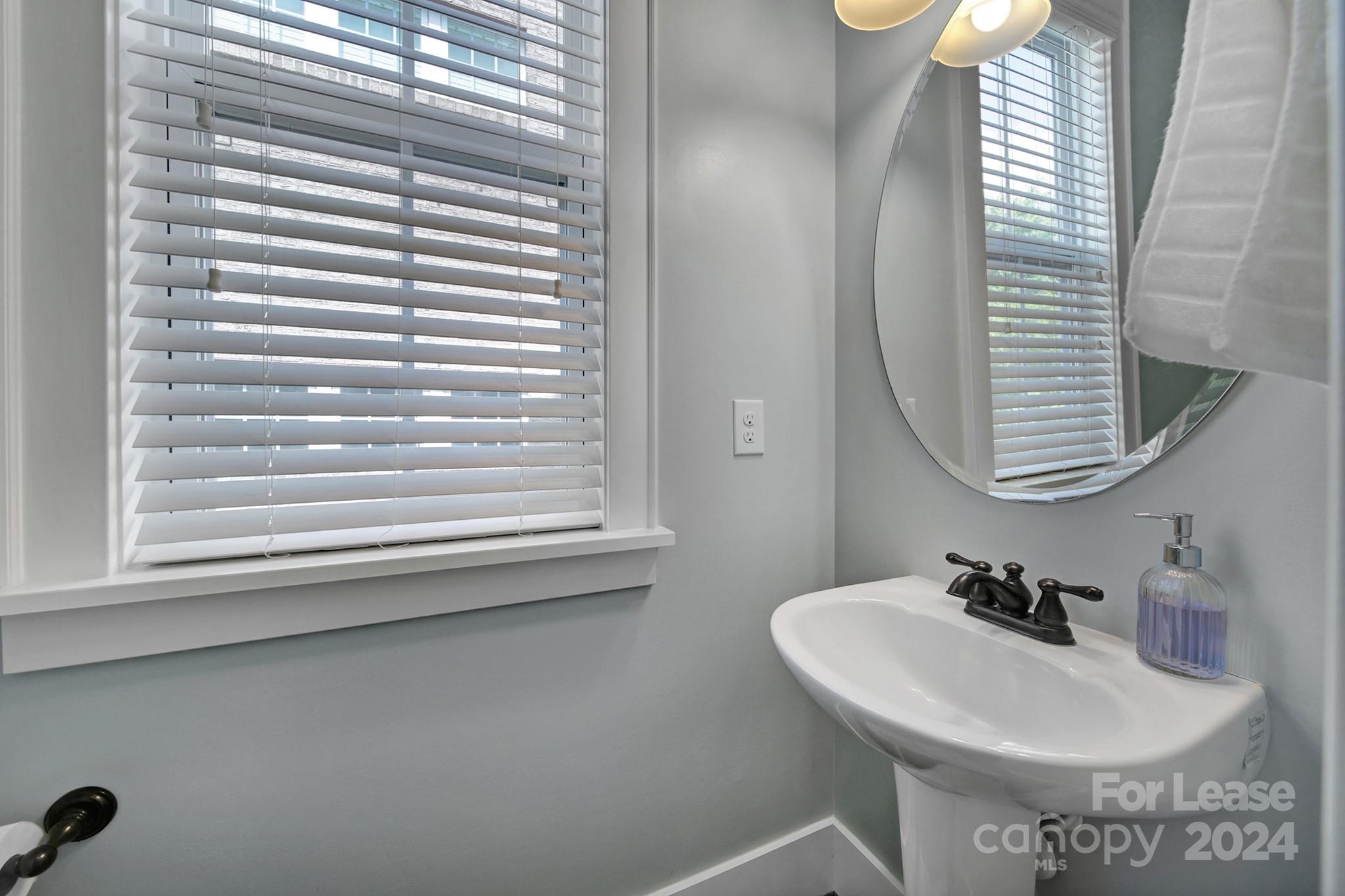 Riverwalk - Residential Lease