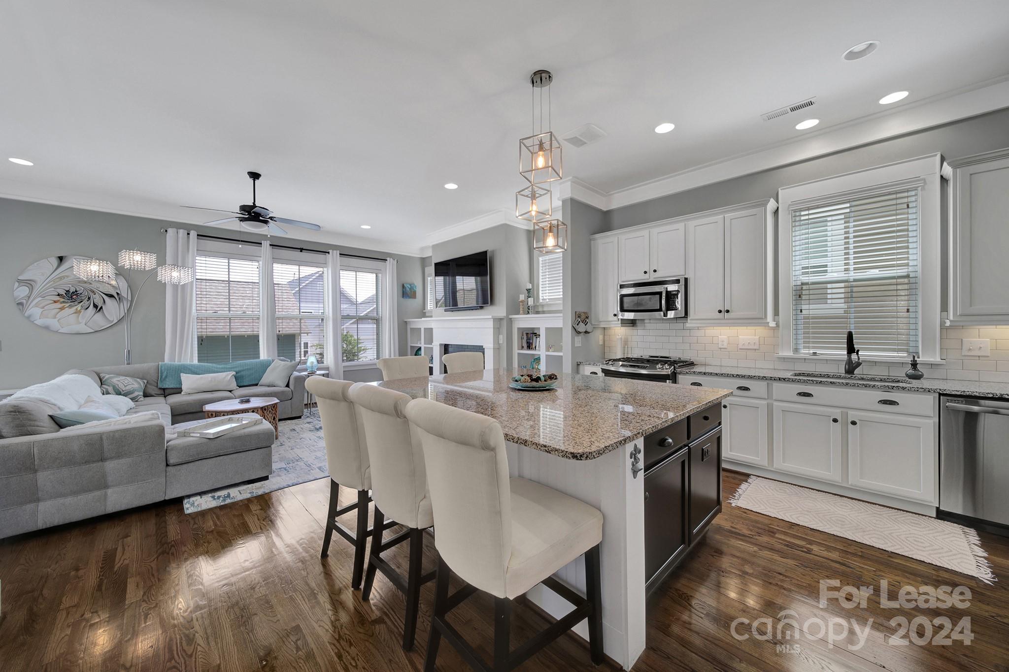 Riverwalk - Residential Lease