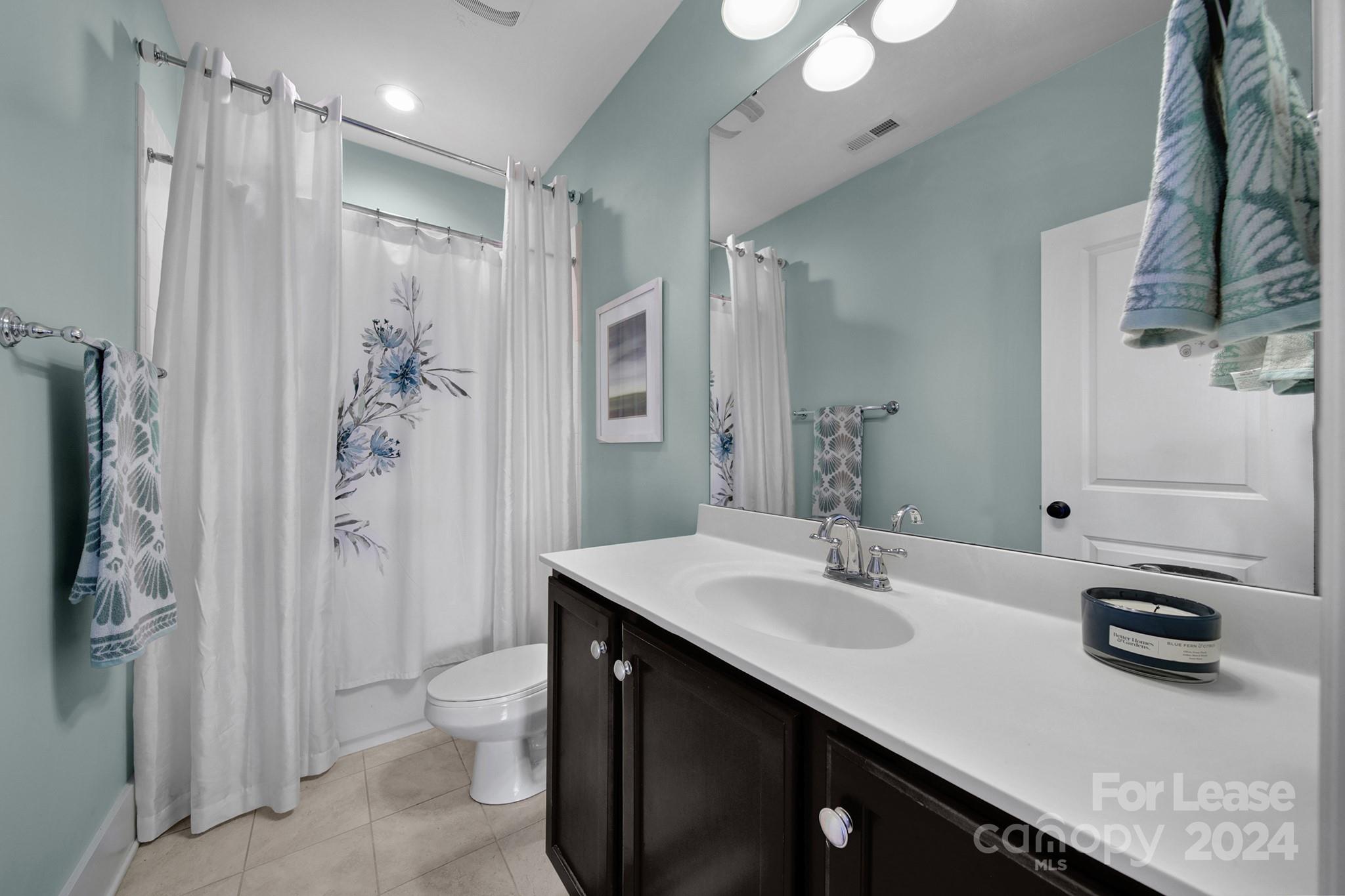 Riverwalk - Residential Lease