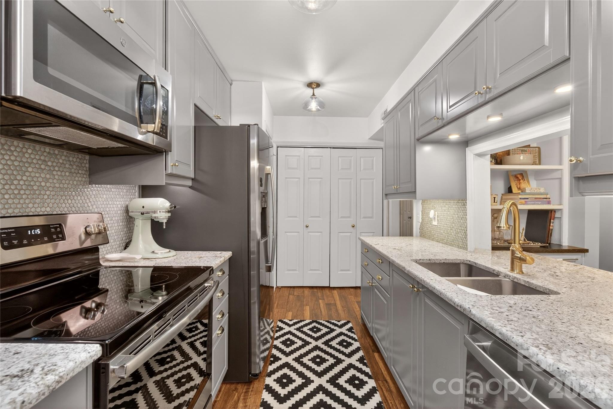 Colony Crossing - Residential