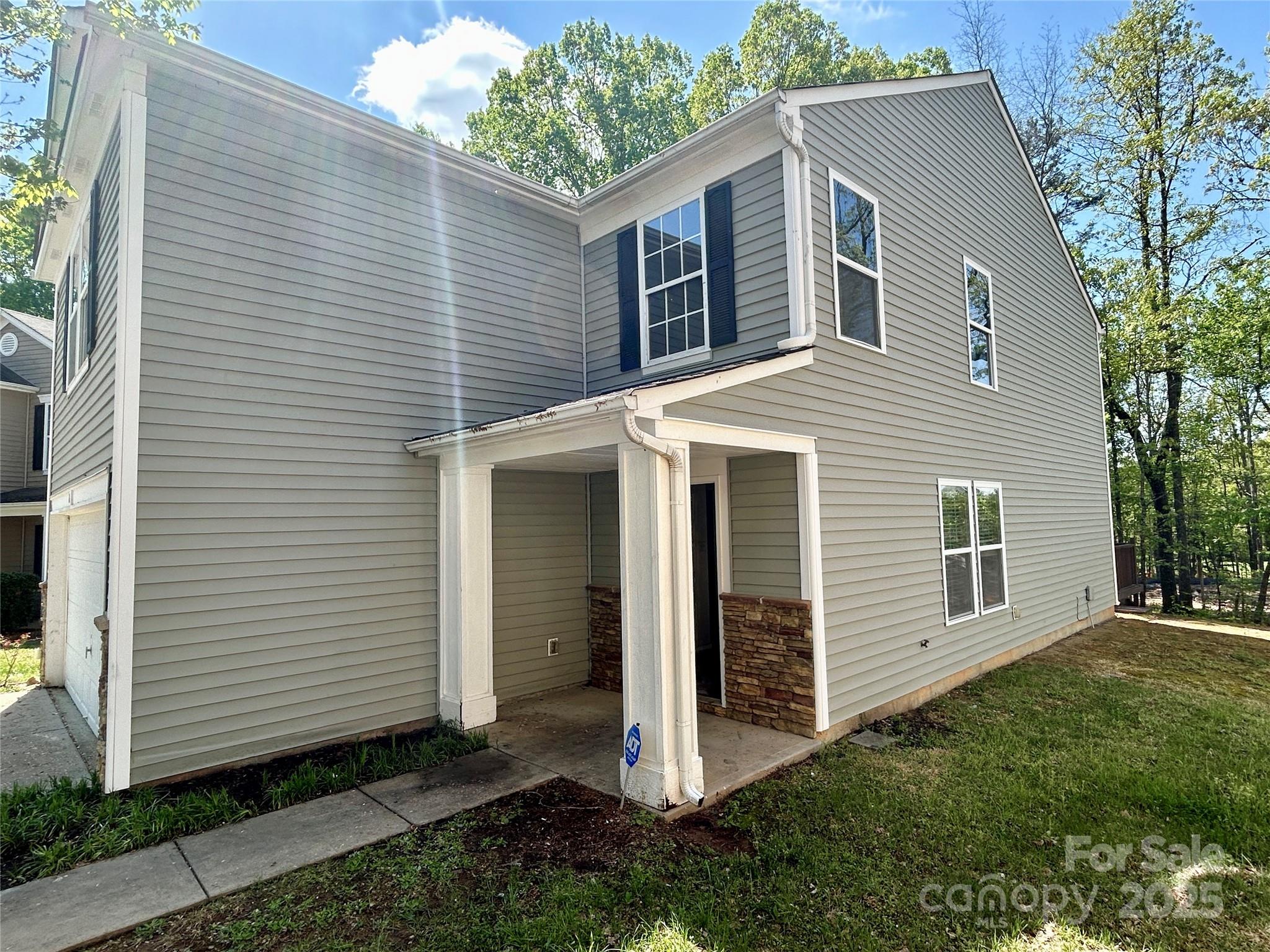 2752 Bramble Ridge Court