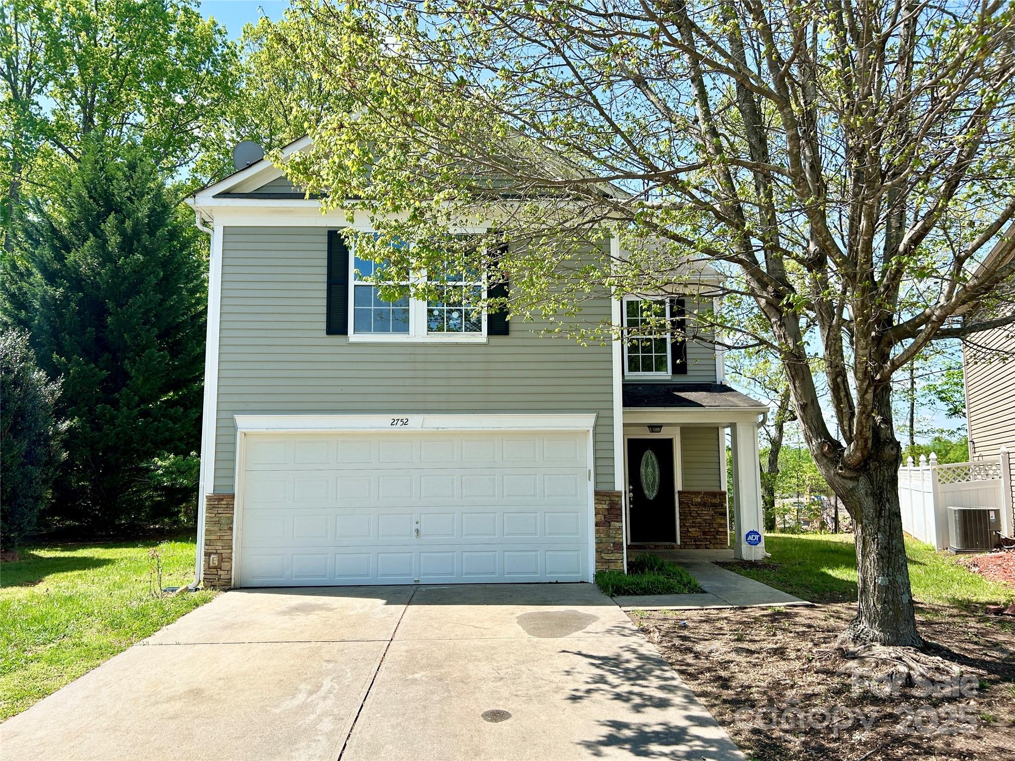 2752 Bramble Ridge Court