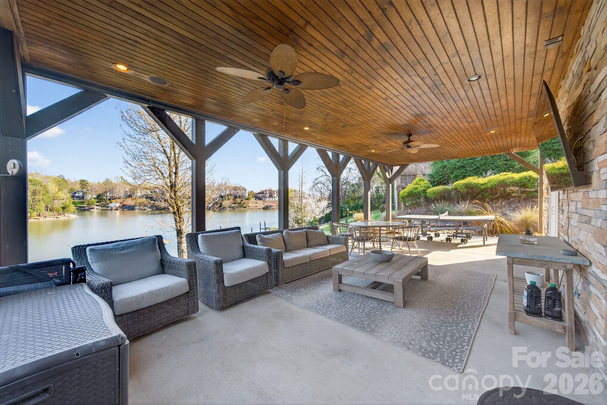 Island Point - Residential