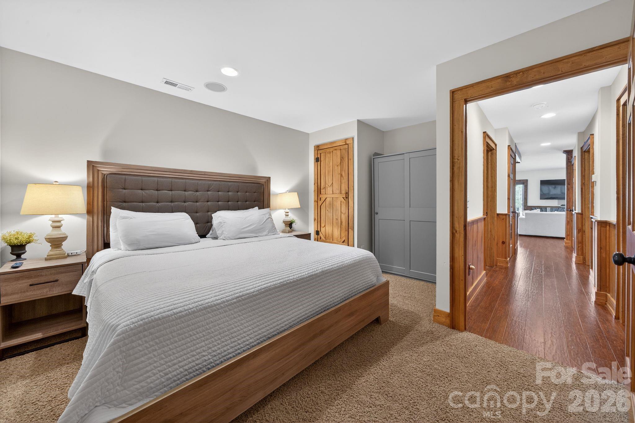 Island Point - Residential