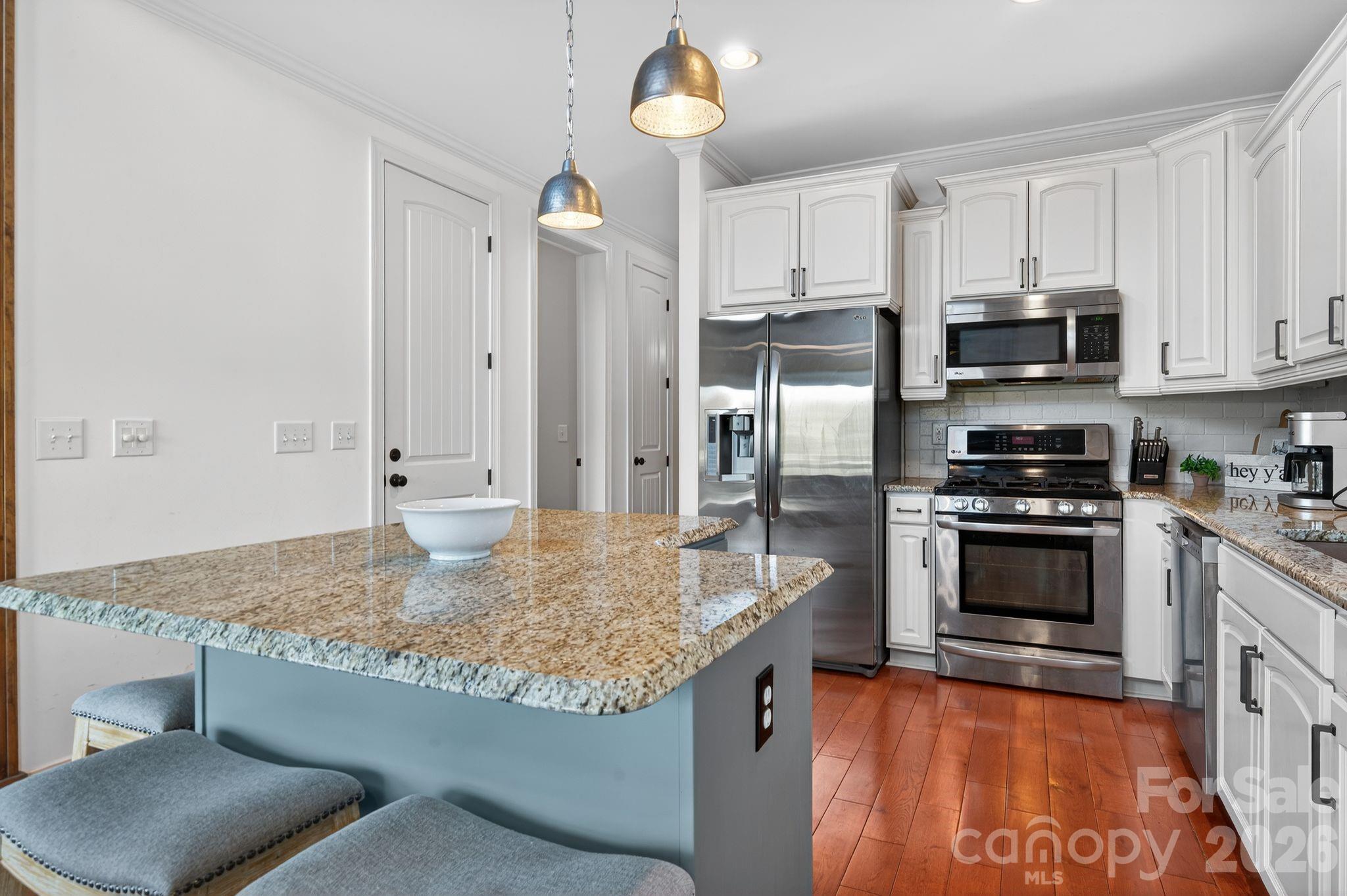 Island Point - Residential